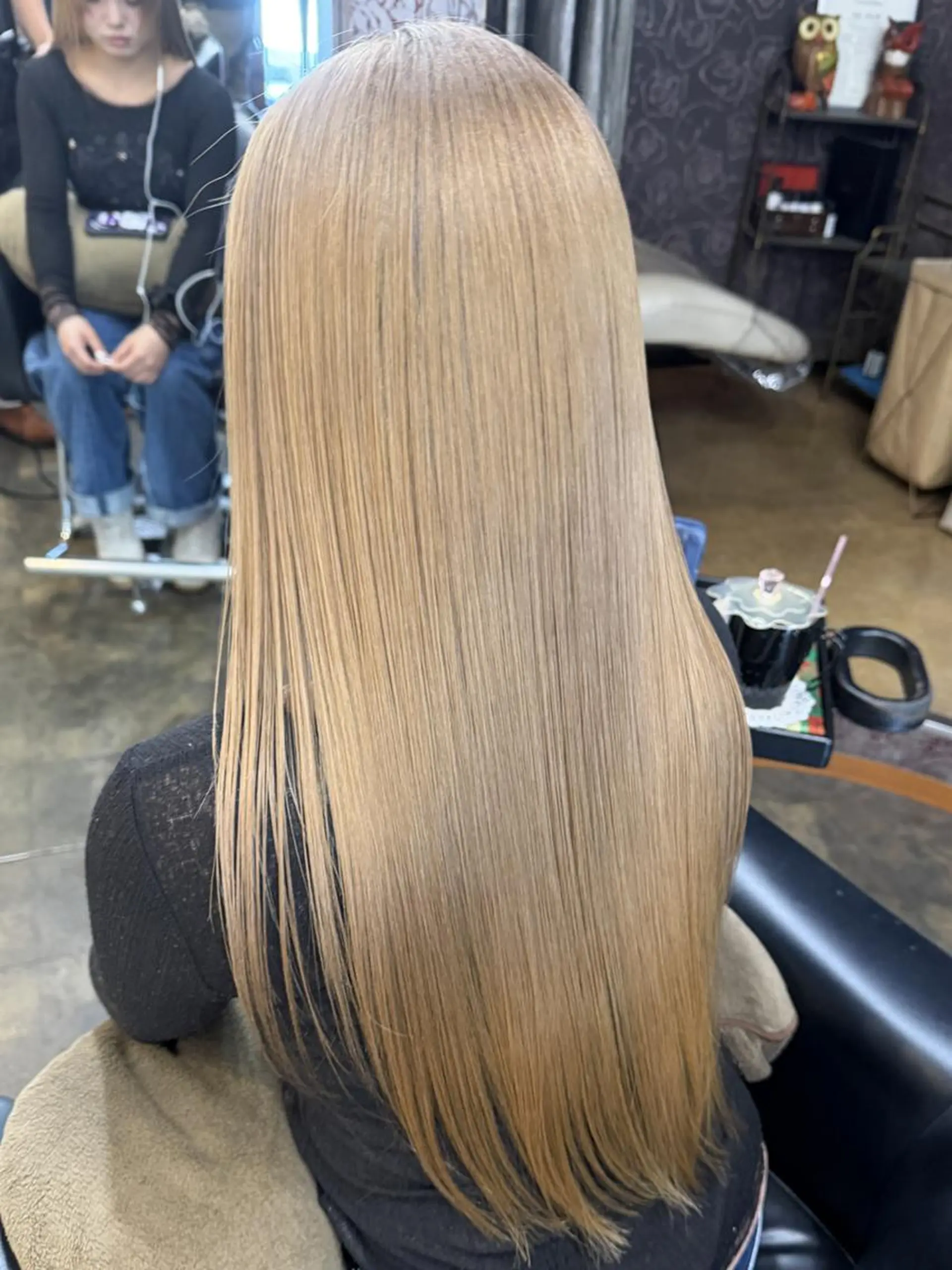 カラー スタッフ1 アシスタントのヘアスタイル