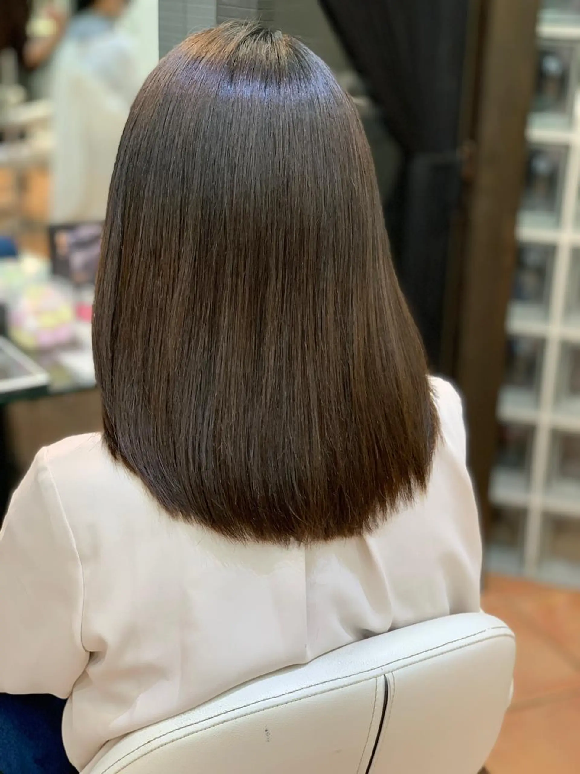 ミディアム カット ヘアカラー トリートメント 髪質改善 Blumeのヘアスタイル