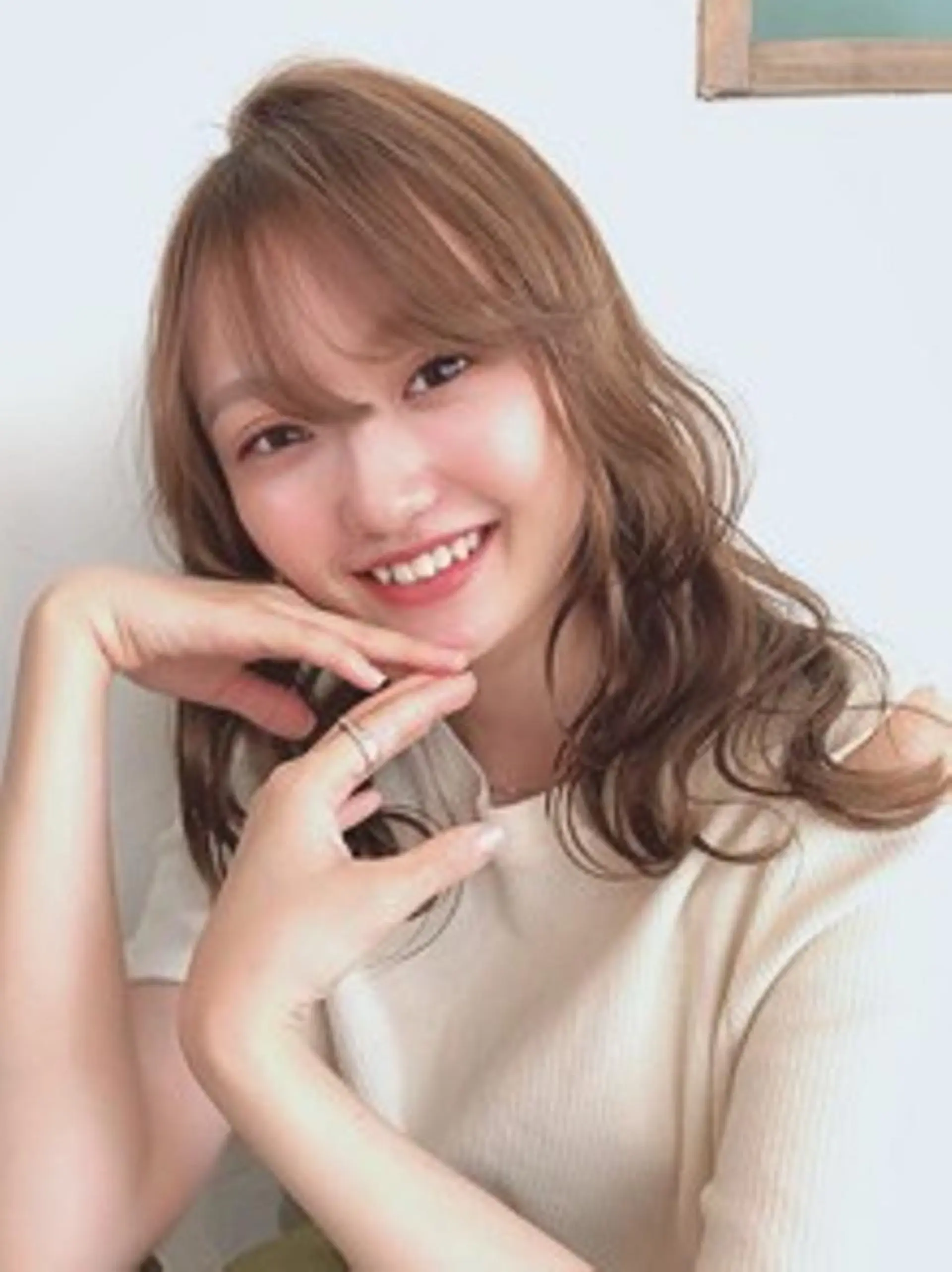 カラー バレイヤージュ ブリーチ ケアブリーチ ダブルカラー イヤリングカラー Helena EZGのヘアスタイル