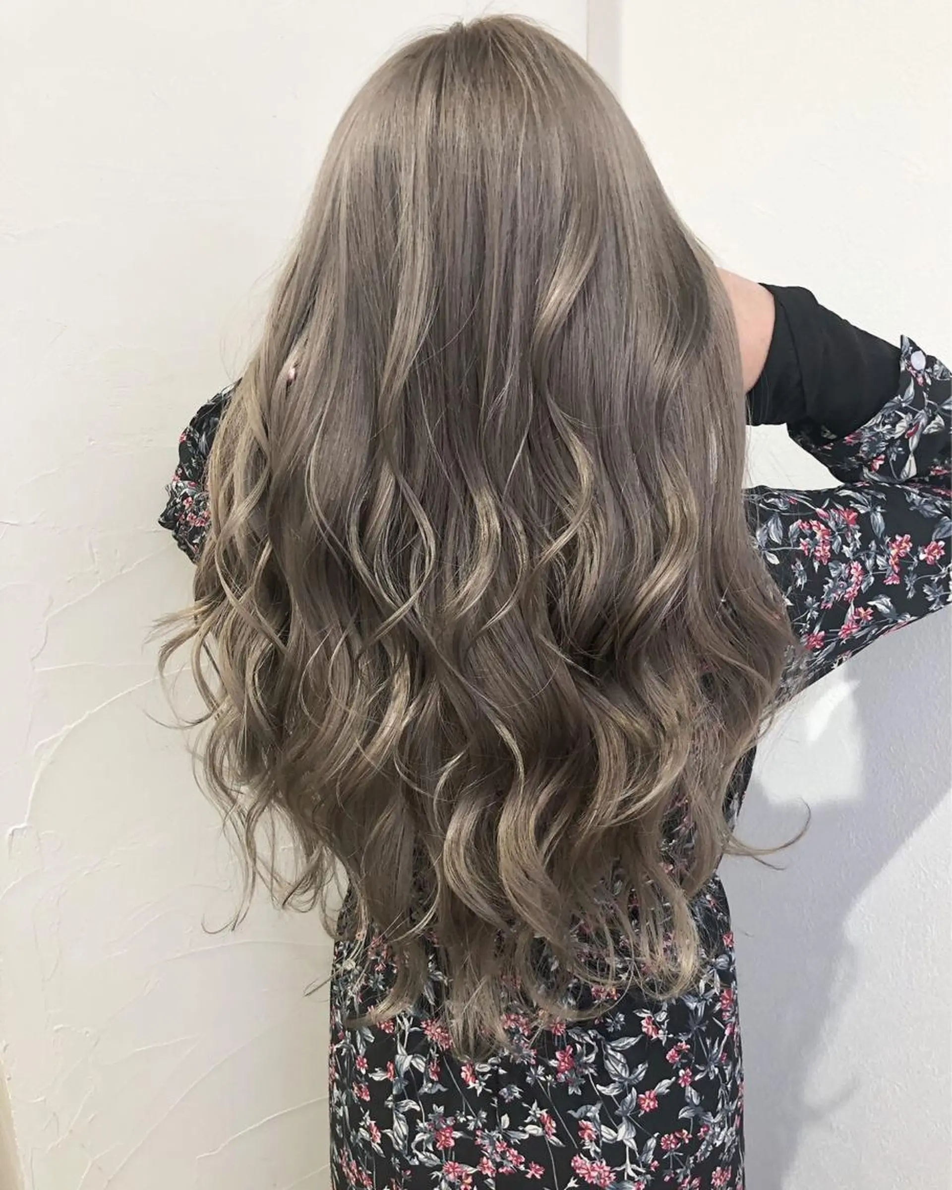 ロング カラー WEST OLAND加藤圭介のヘアスタイル