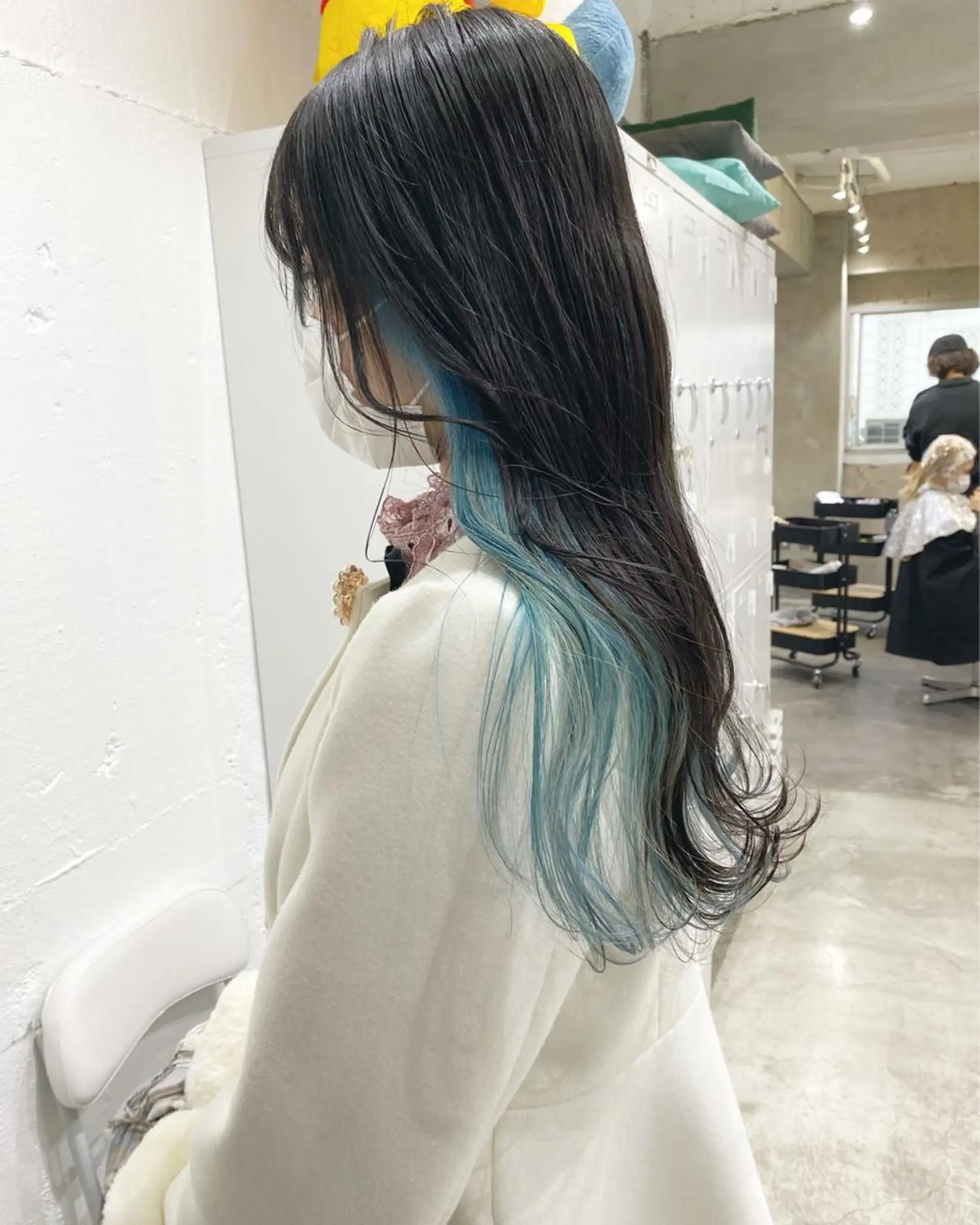 セミロング カラー ヘアアレンジ 切りっぱなしボブ アッシュ アッシュグレー ベージュカラー 黒髪 ササキカズマ〻透明感 〻色落ち〻赤み消しのヘアスタイル
