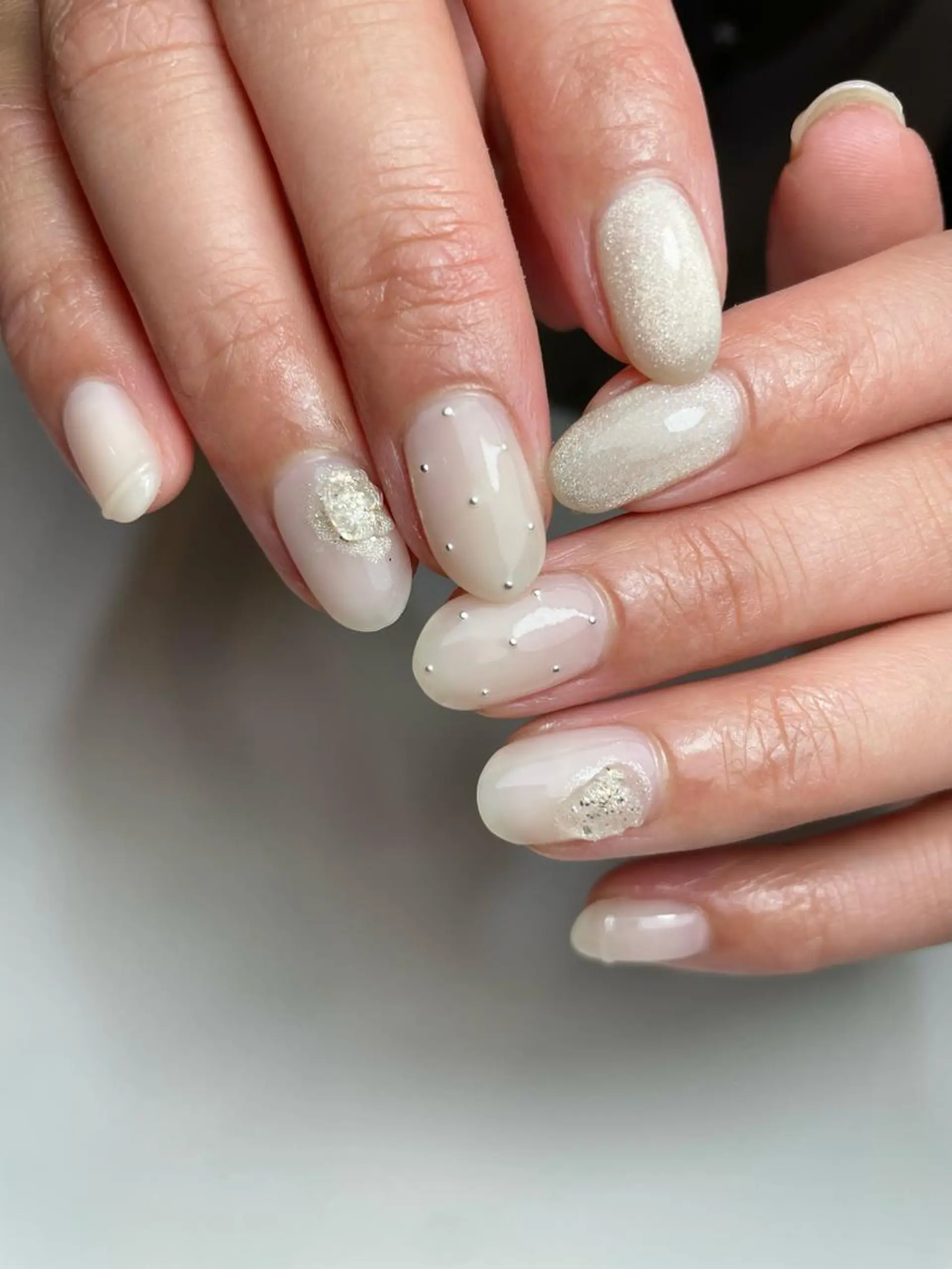 ネイル ホワイト nailatelier elsol.所属・atelier elsol.のネイルデザイン