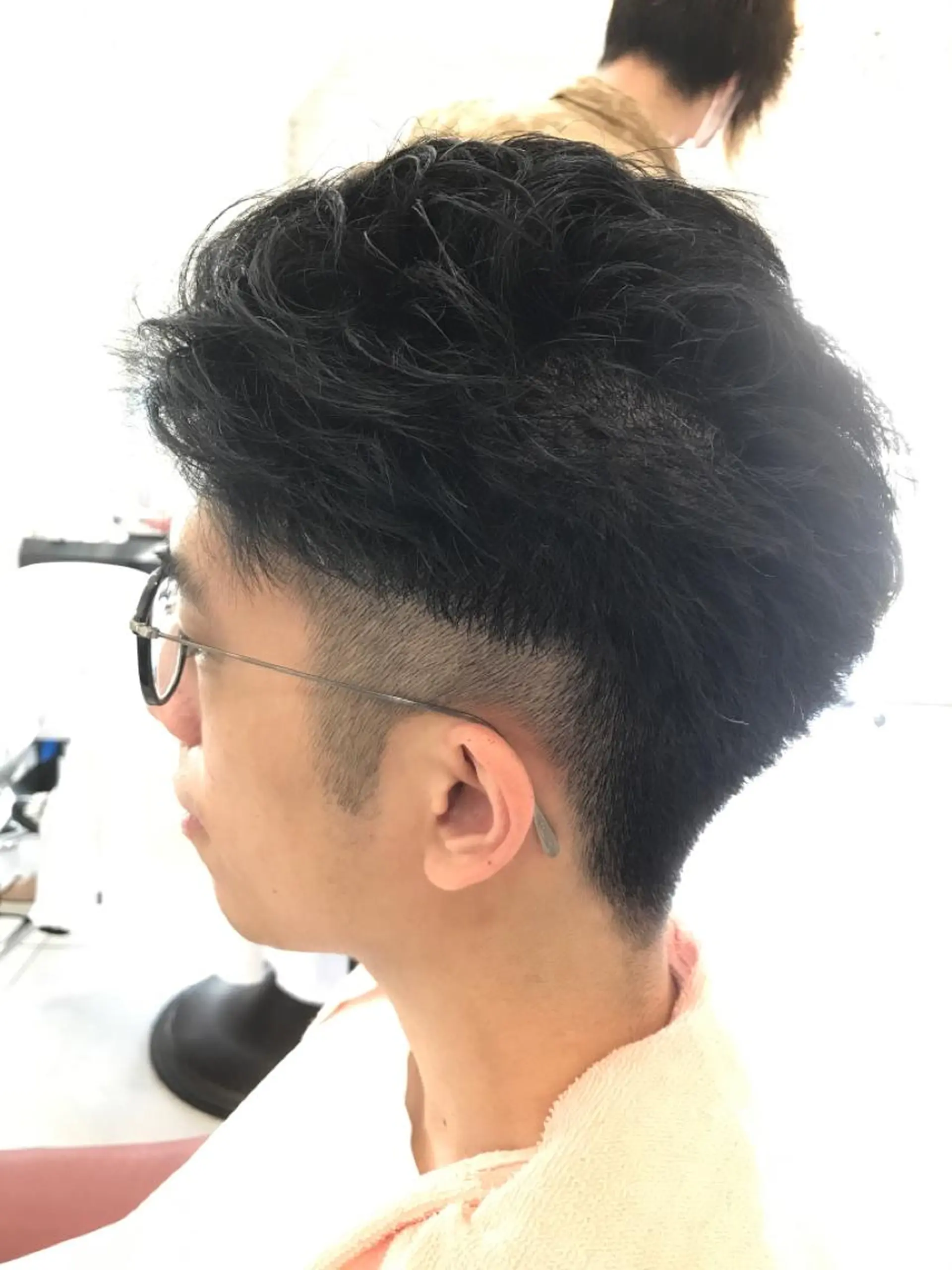 ショート カット ヘアカラー トリートメント 髪質改善/レイヤー/ 小顔/デザインのヘアスタイル