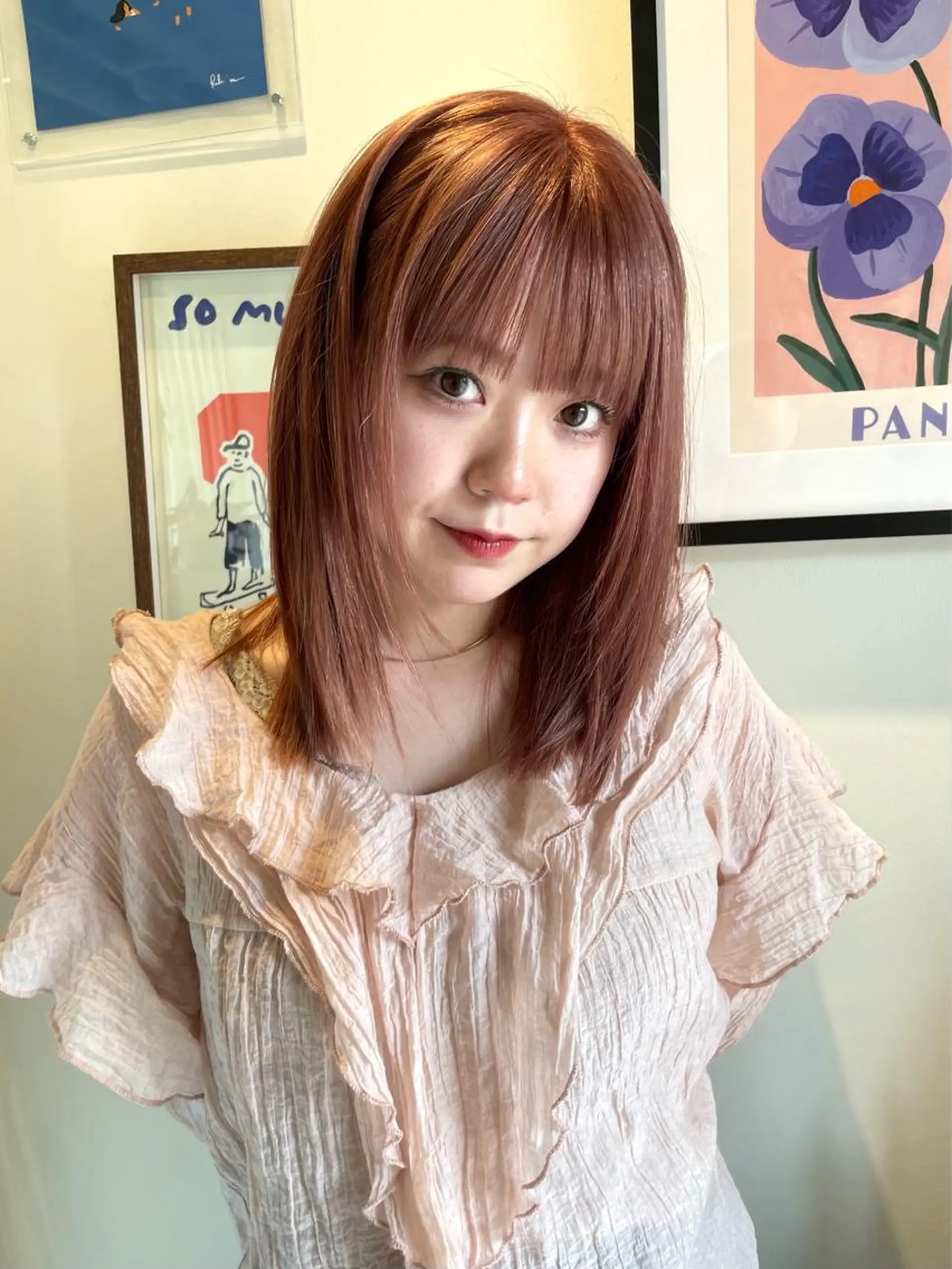 カラー 若月 あやかのヘアスタイル