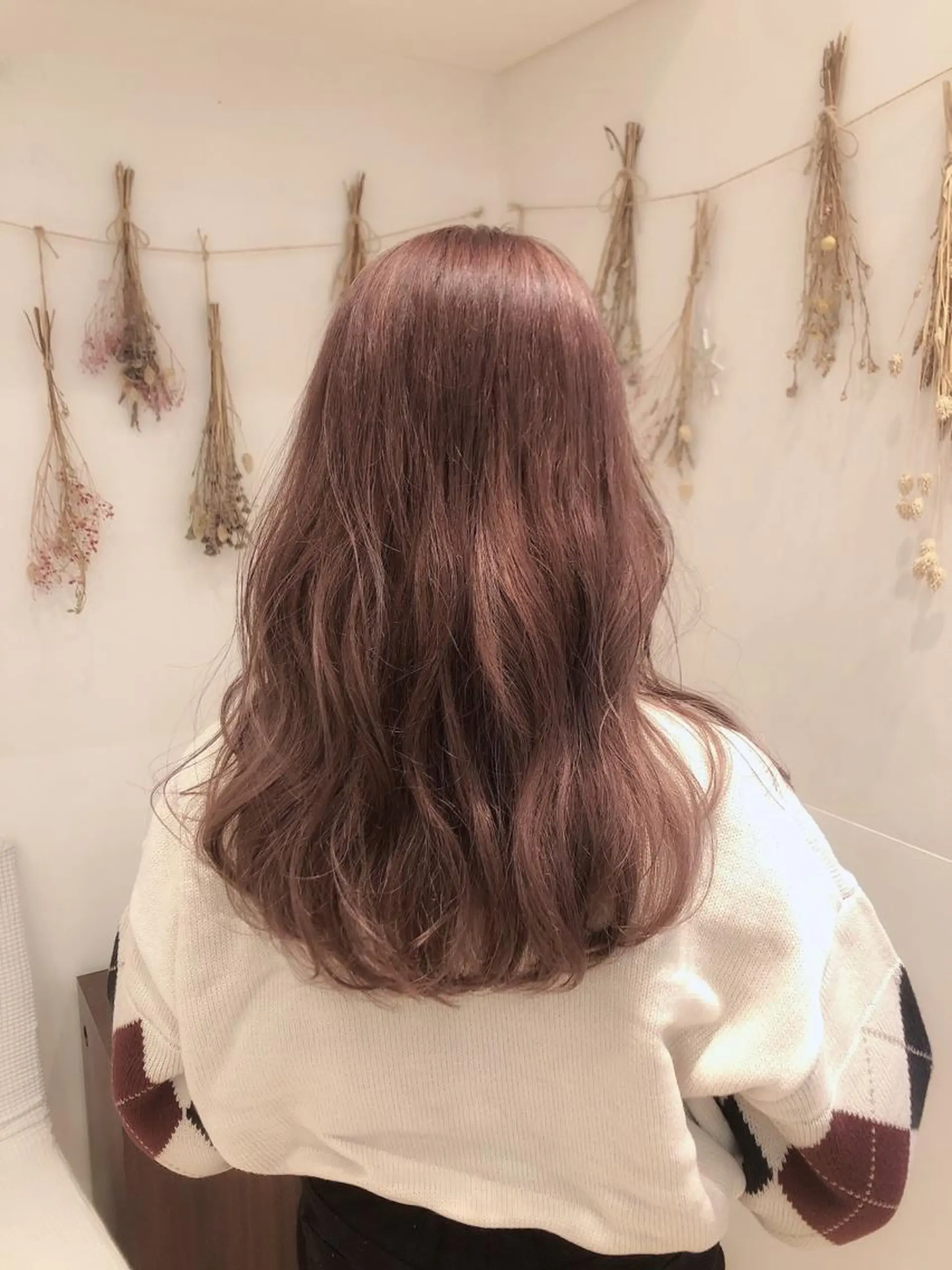 セミロング カラー ベージュカラー ピンクカラー はだゆうき @hadadan08のヘアスタイル