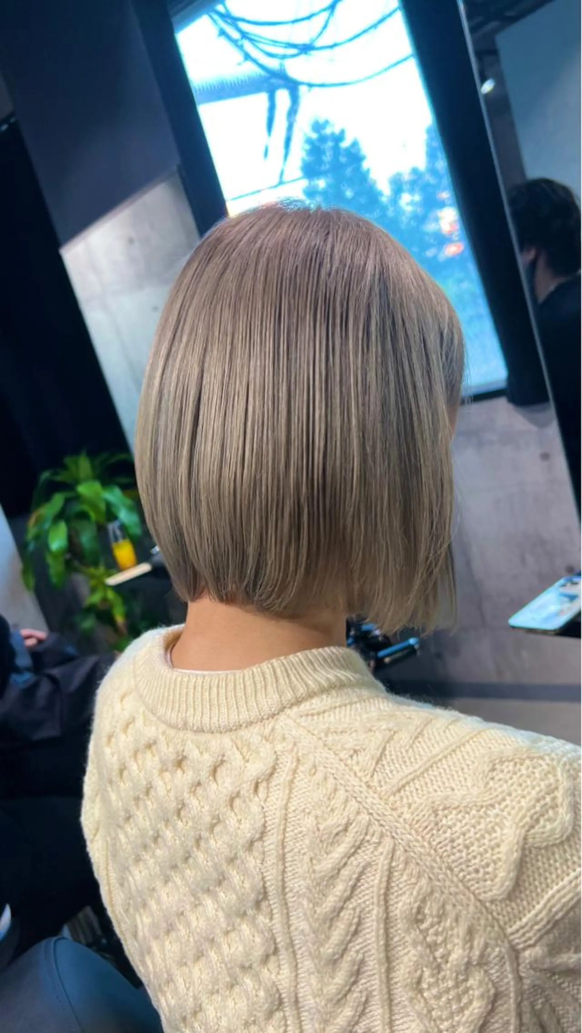 ショート カラー ヘアアレンジ ネイル マツエク・マツパ アイブロウ グレージュ ハイトーンカラー ハイトーングレージュ _WHITE京橋店所属・髪質改善_WHITE RYUSUKEのヘアスタイル