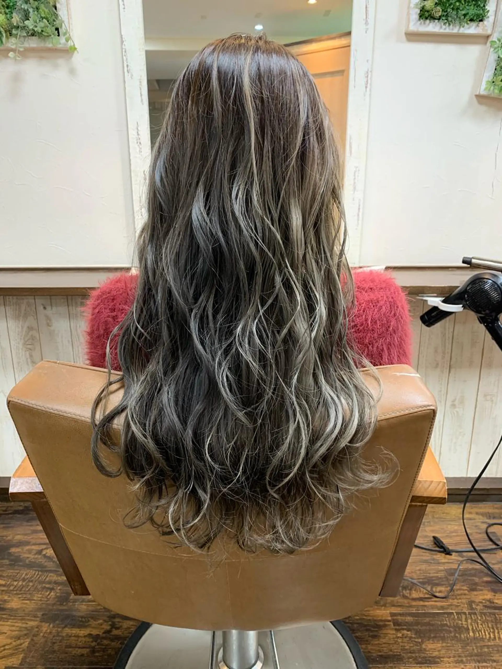 ロング カラー カット ヘアカラー トリートメント est hair Ameri 松戸西口店所属・est  店長 ✂︎高橋✂︎のヘアスタイル