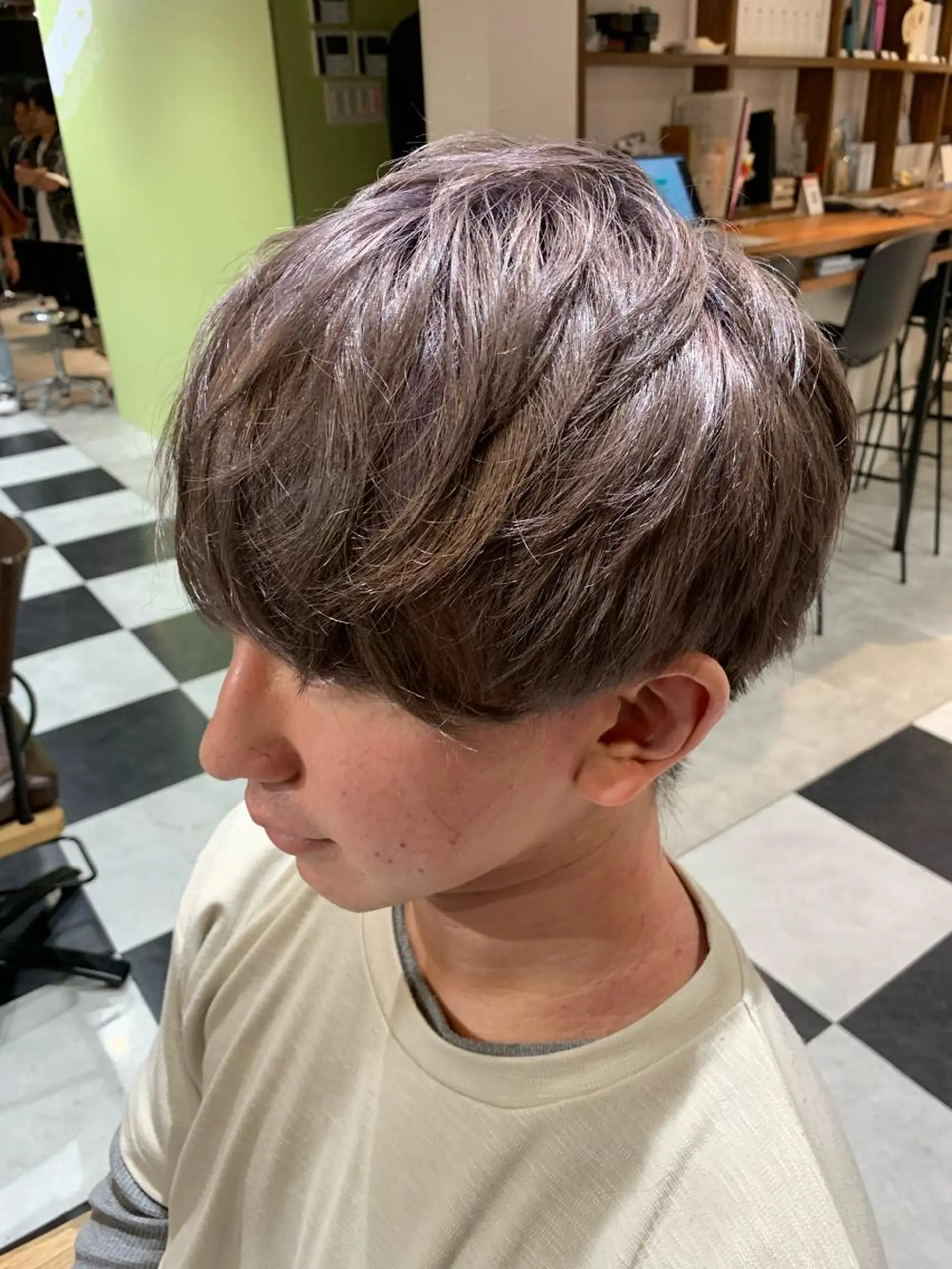 ミディアム ルレイル　シェアサロン所属・坪井 彰吾のヘアスタイル