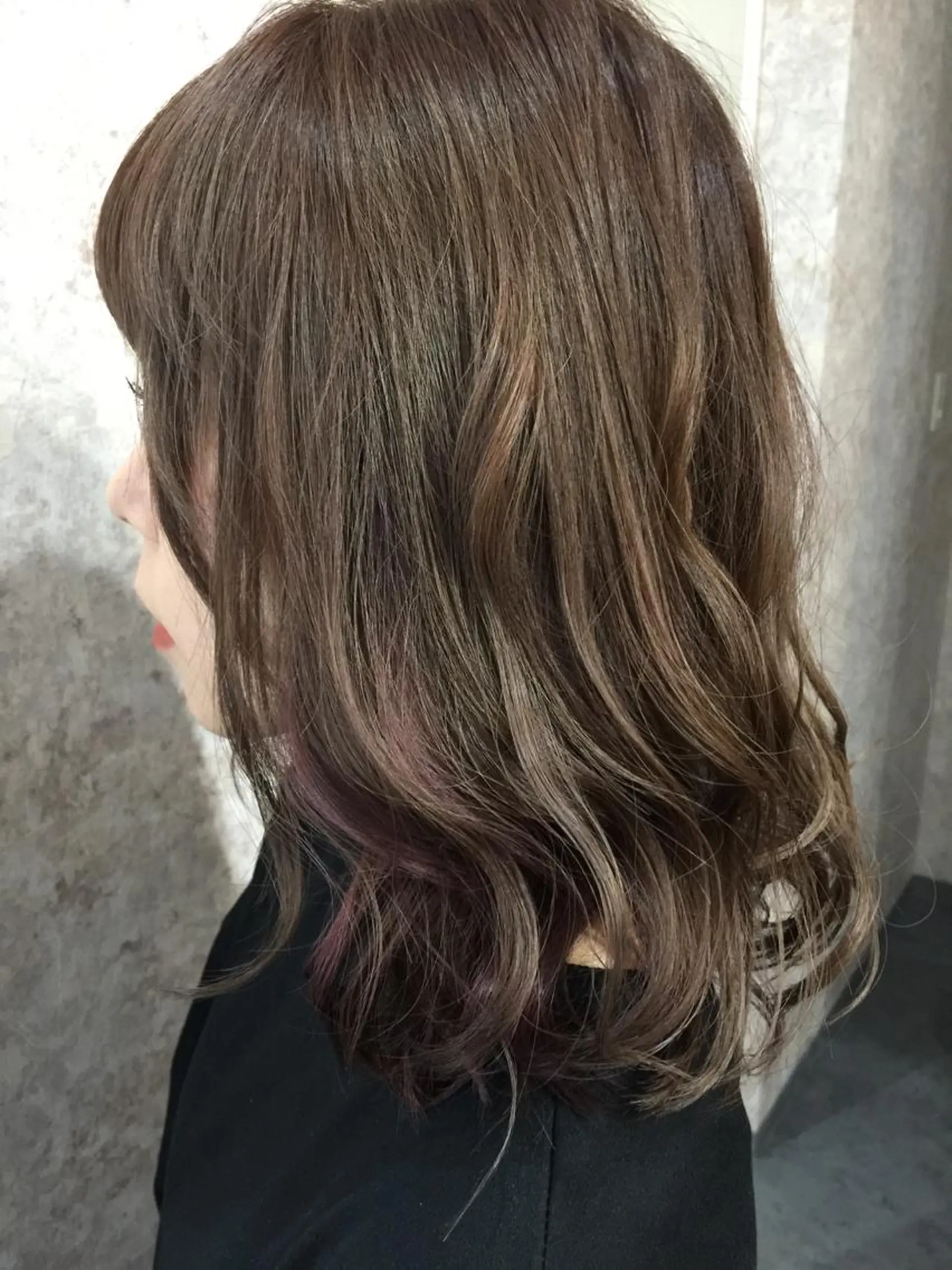 ミディアム ハイライト ank classic hair【アンククラシックヘアー】所属・バレイヤージュ ハイライト　齋藤祐哉のヘアスタイル