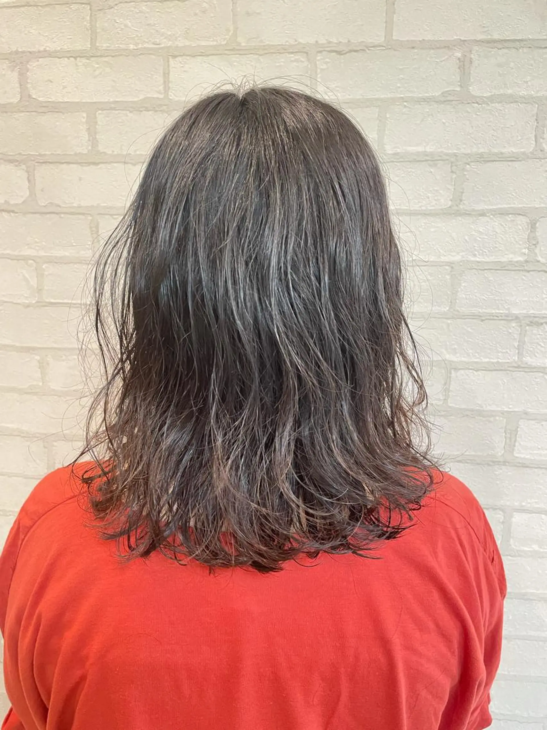 ミディアム 🐤 こじま🐤のヘアスタイル