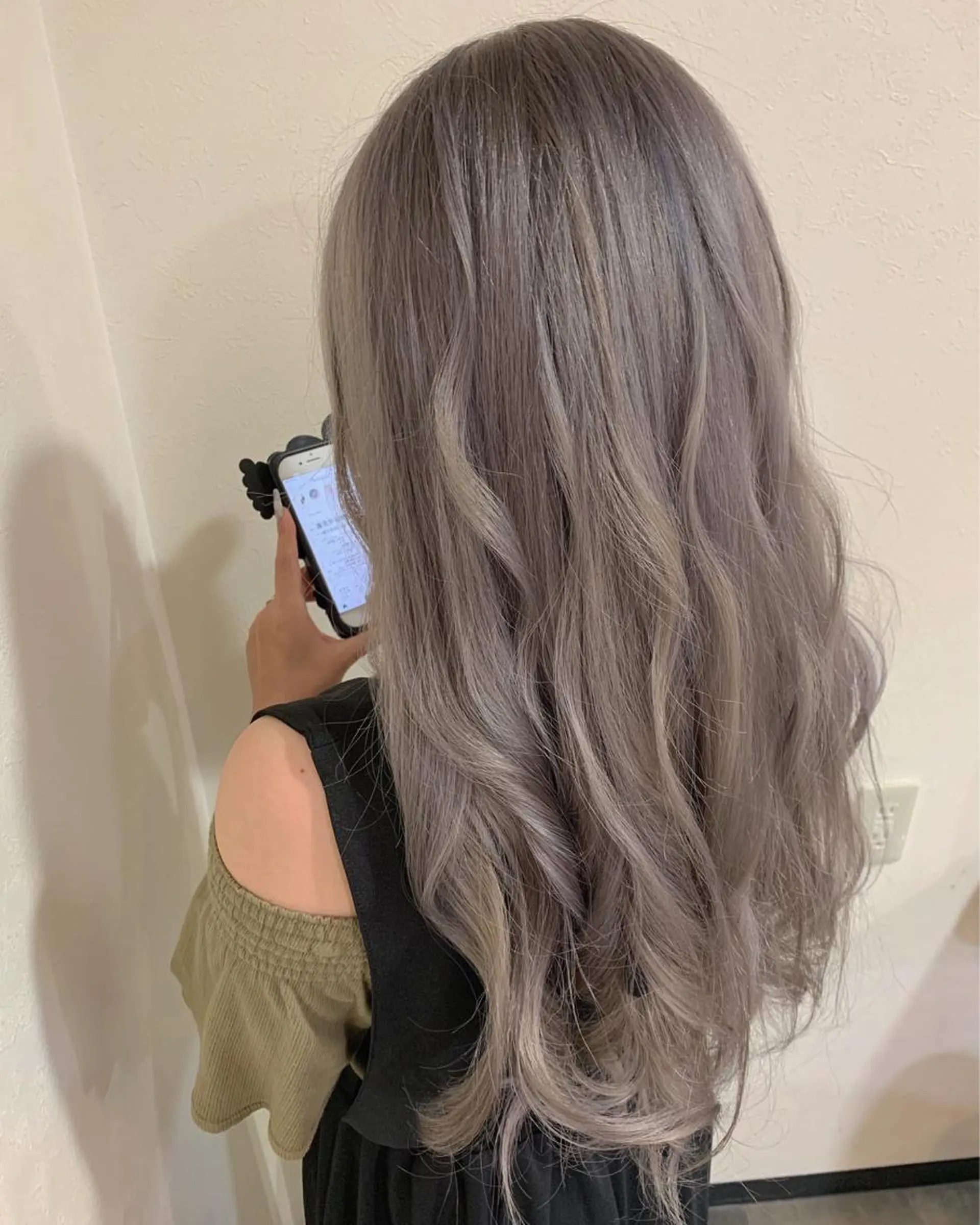 ロング カラー Little_okinawa所属・Mikuri 【Little】のヘアスタイル