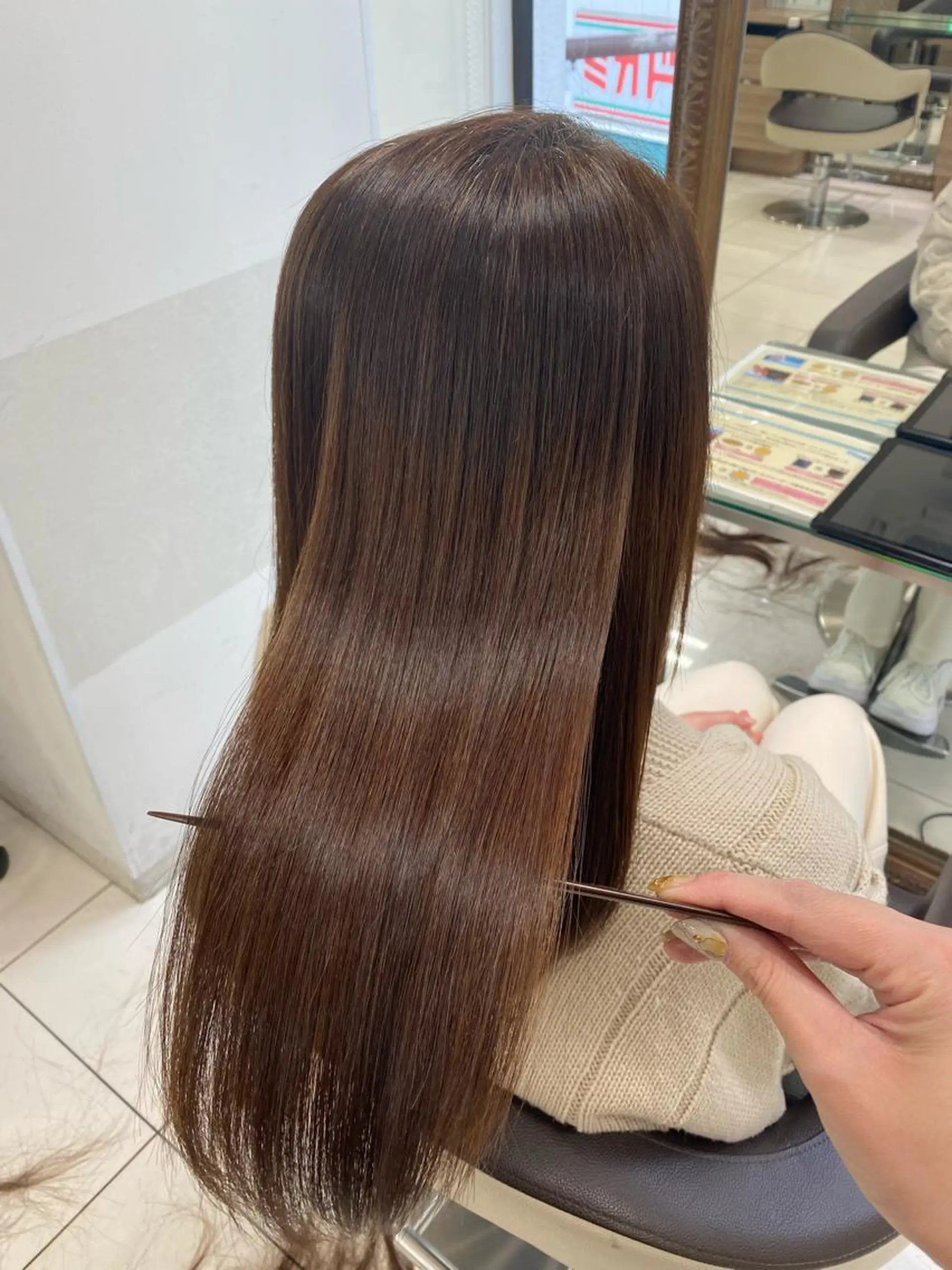 セミロング カット 縮毛矯正 トリートメント ✨圧倒的ツヤ髪✨ 小野あすかのヘアスタイル