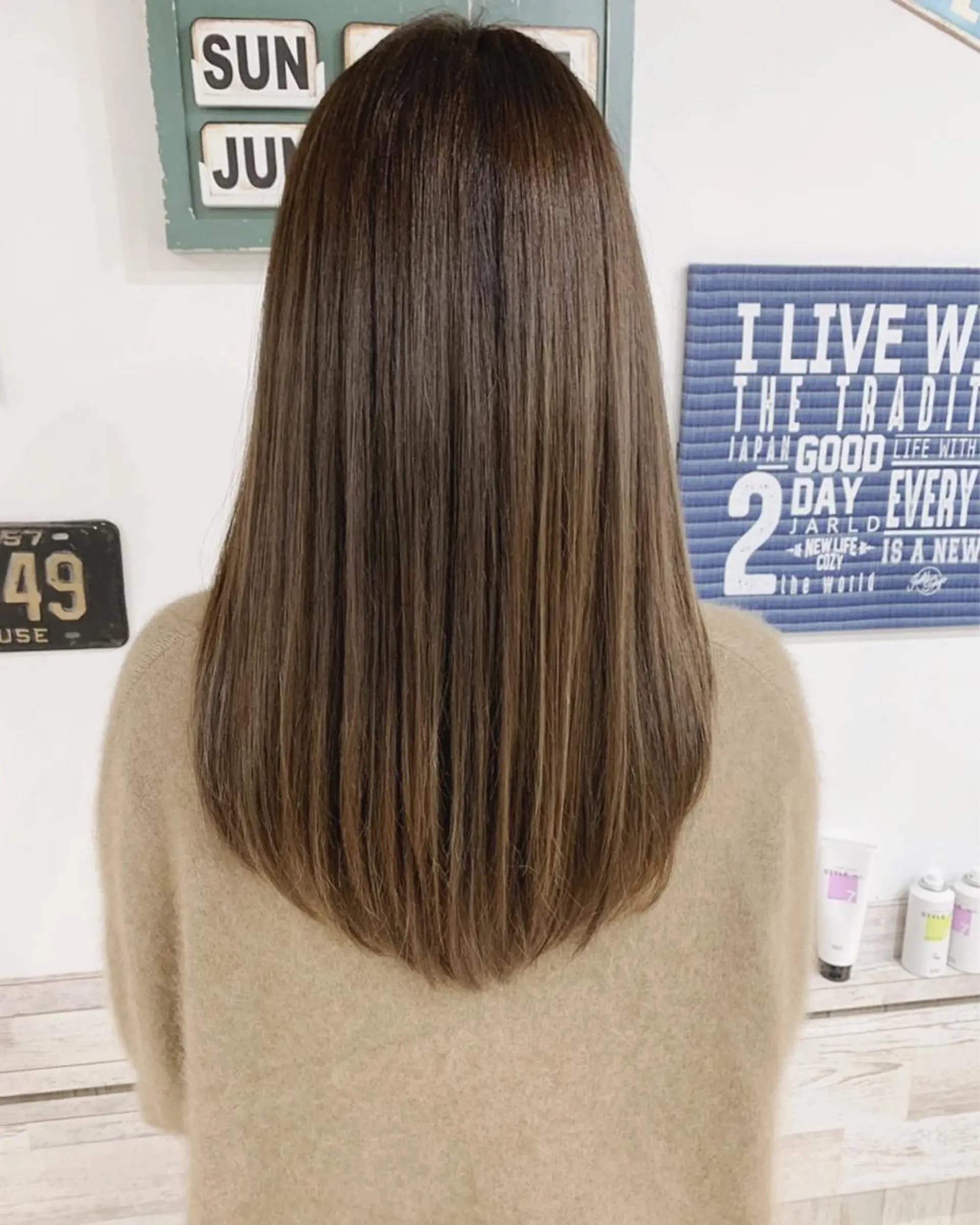 セミロング カラー ヘアカラー 京都大人女性ショート 徒歩1分/秋山のヘアスタイル