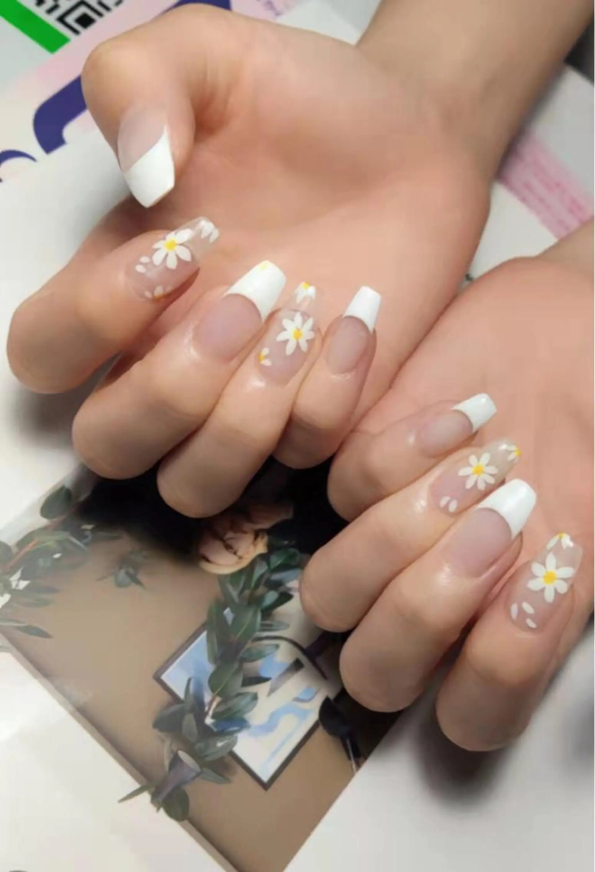 ネイル ハンドネイル 💅E•U•B NAIL🌹所属・横浜市中区曙町 ネイルE·U·Bのネイルデザイン