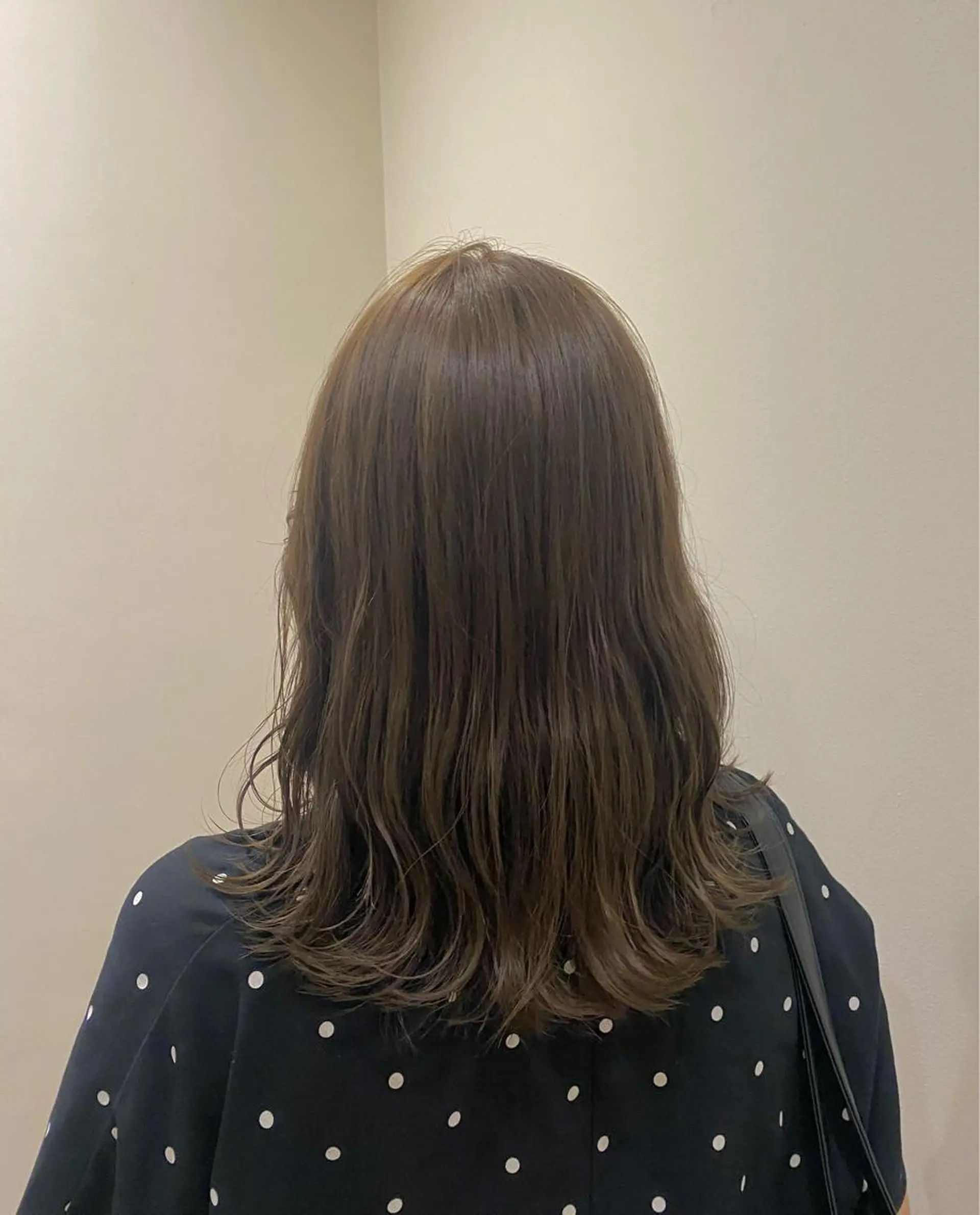 カラー ヘアカラー トリートメント ヘアセット 森田翔斗 顔周りレイヤーのヘアスタイル