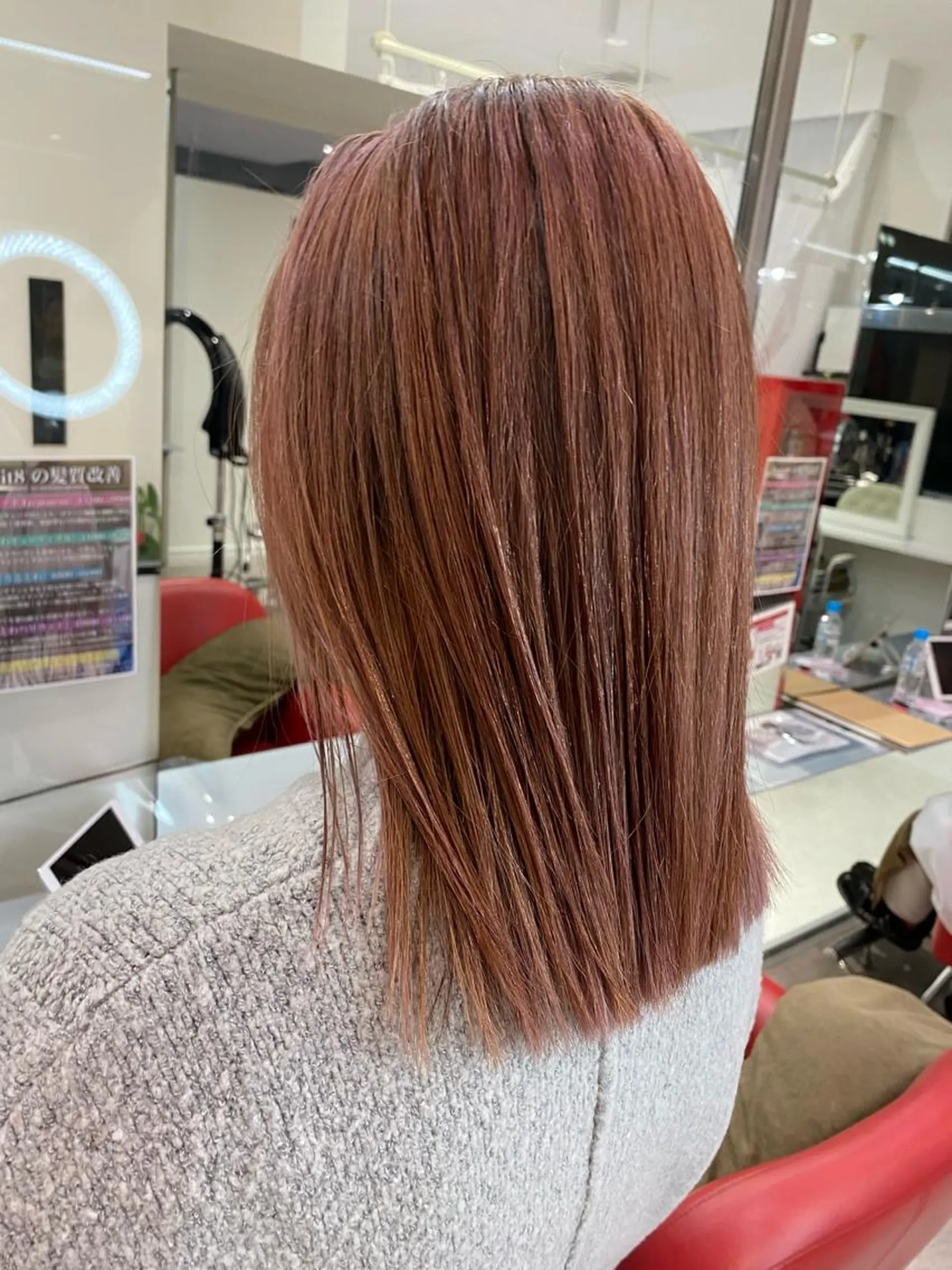 ミディアム カラー hair make huit8所属・ハイライト&ブリーチ 💇🏼‍♀MAHOのヘアスタイル