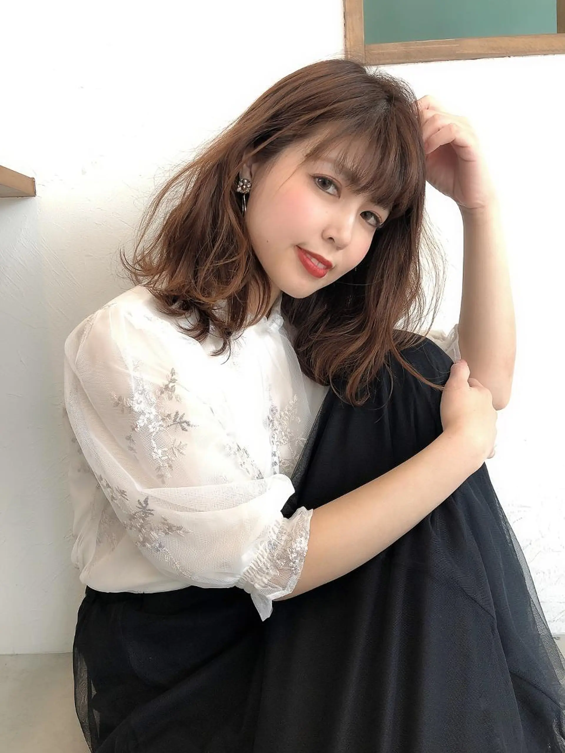 セミロング カラー パーマ ケアカラー イルミナカラー 髪質改善 トリートメント ストレートパーマ カット ヘアカラー トリートメント ヘアケア特化型サロン newi 京橋のヘアスタイル