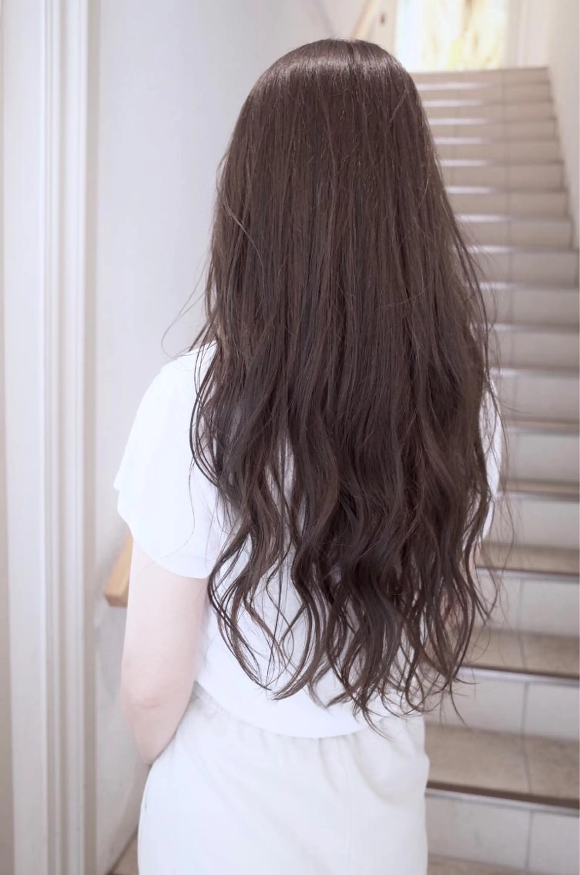 ロング カラー グレージュ ウエモト タク ショート/レイヤーのヘアスタイル