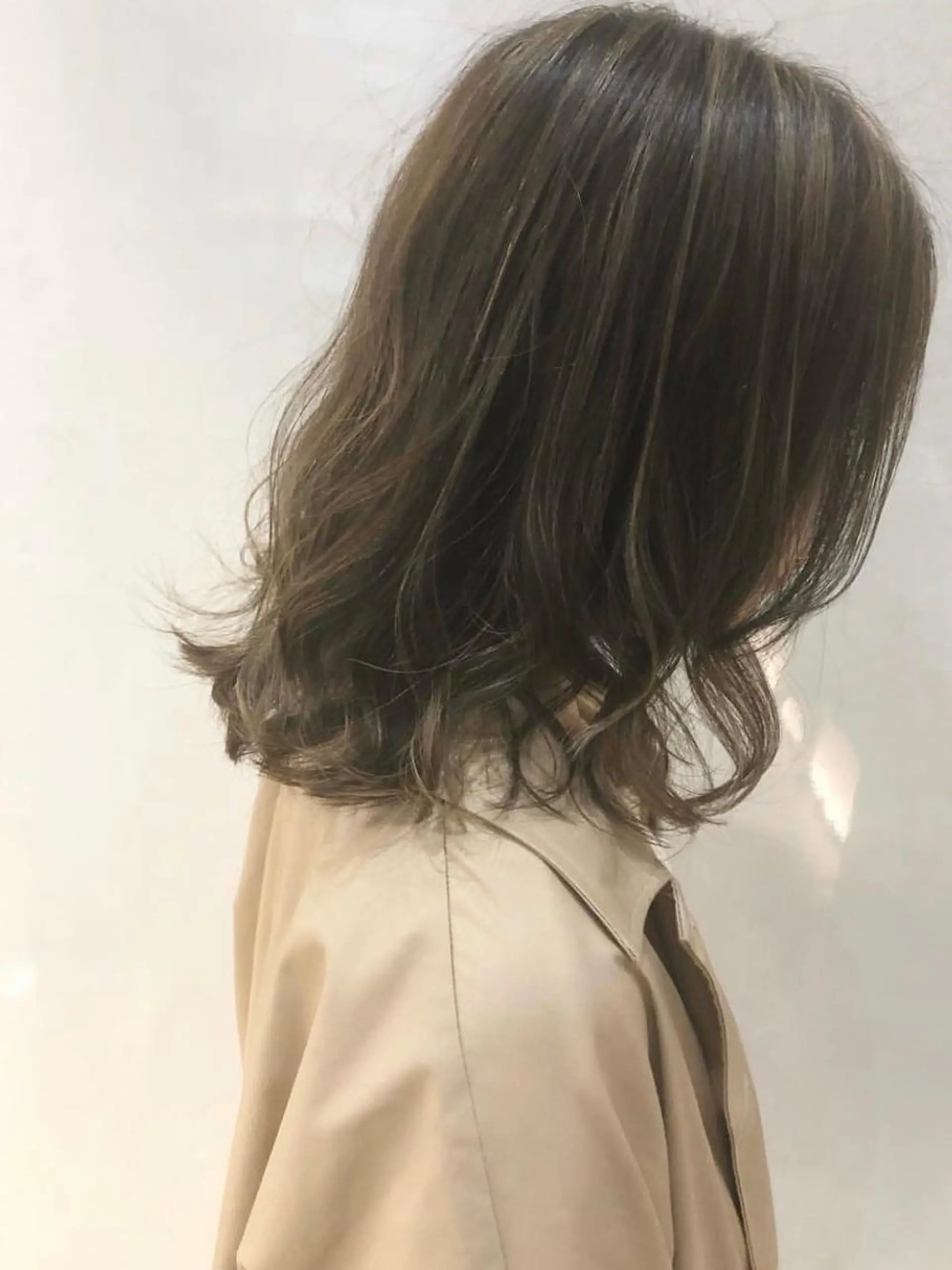 ミディアム _WHITE 天神店のヘアスタイル