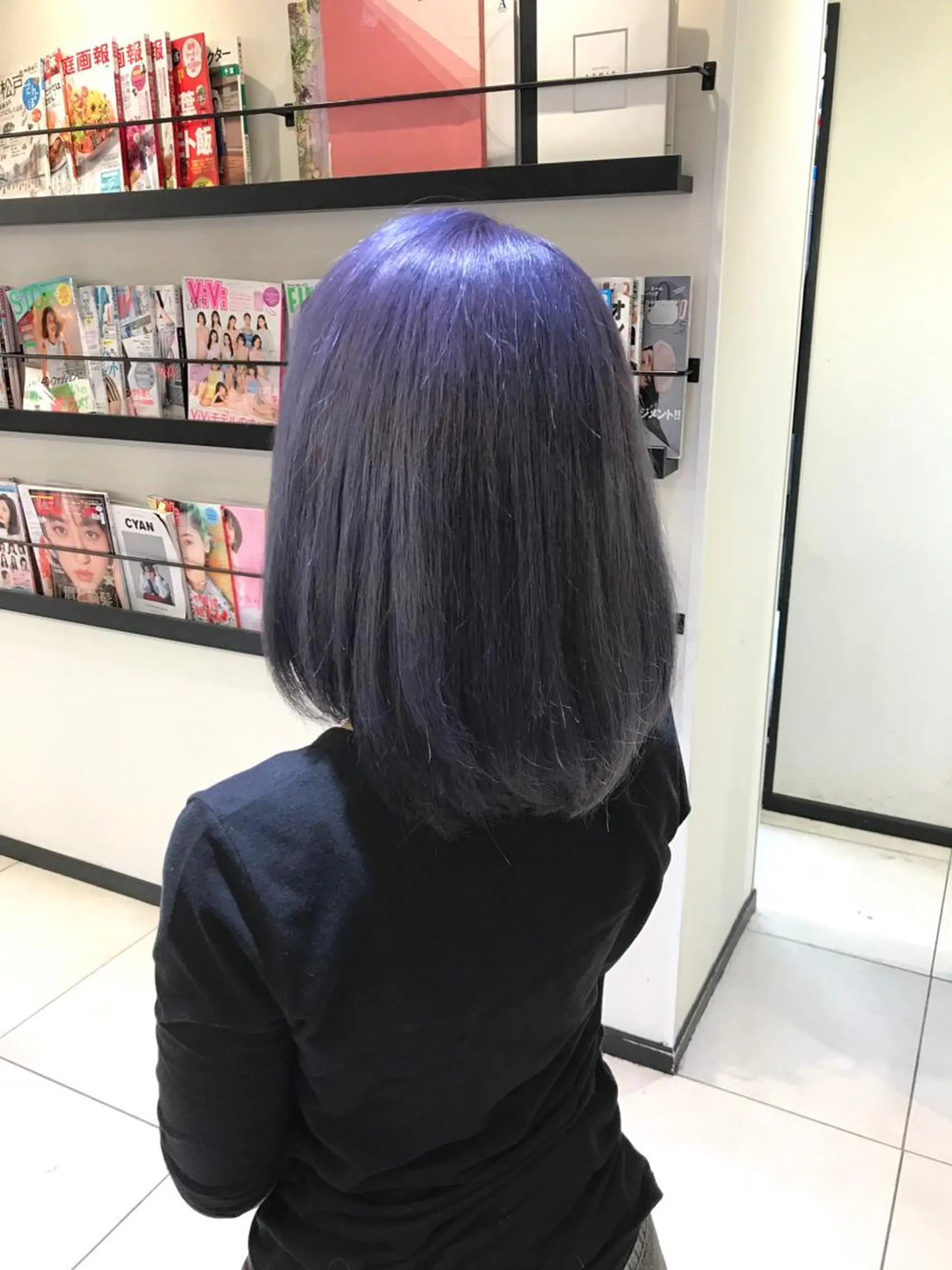 ミディアム カラー ブリーチ ラベンダーカラー ラベンダーグレー Renatus店長 金子裕美のヘアスタイル