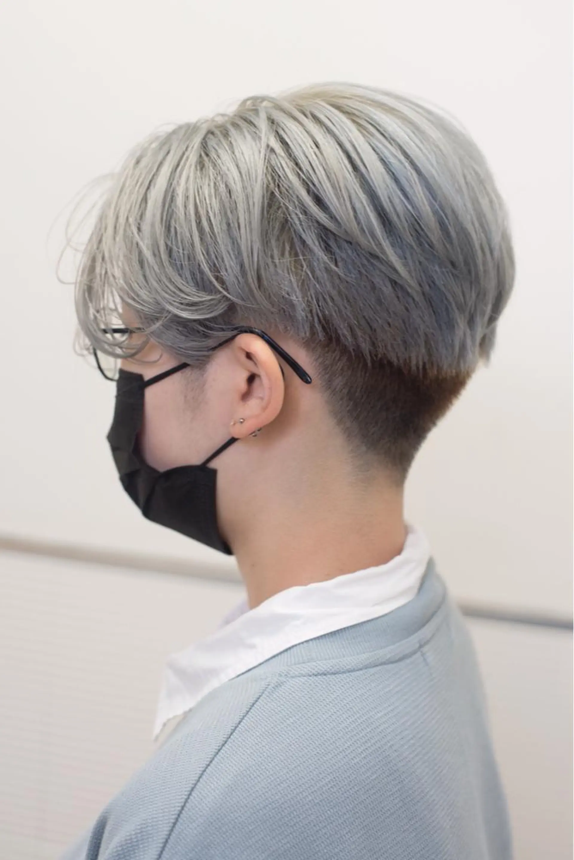 ショート カラー 千葉 慎也のヘアスタイル