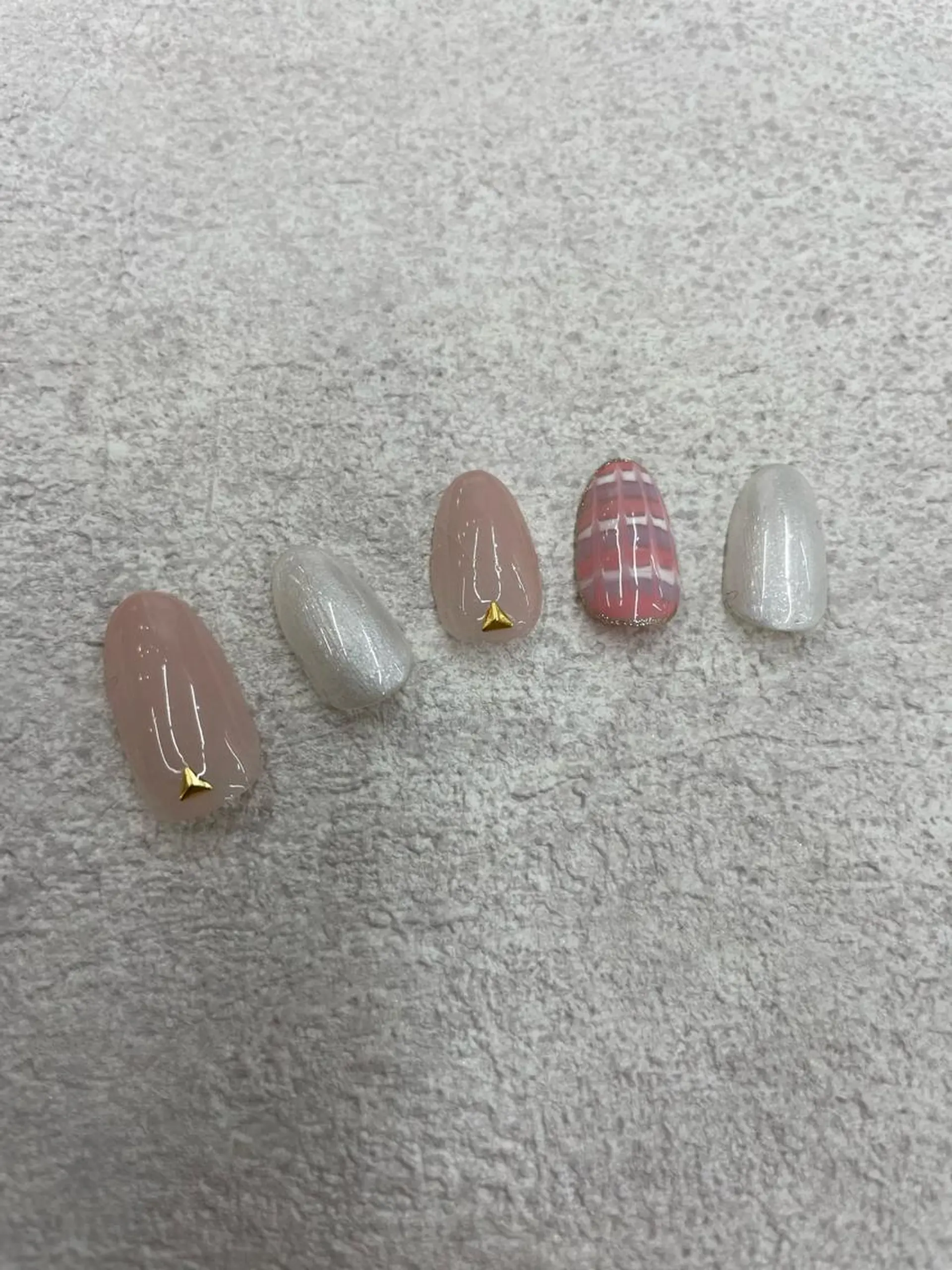 ネイル 東京ネイルアカデミー所属・Hitomi .Oのネイルデザイン