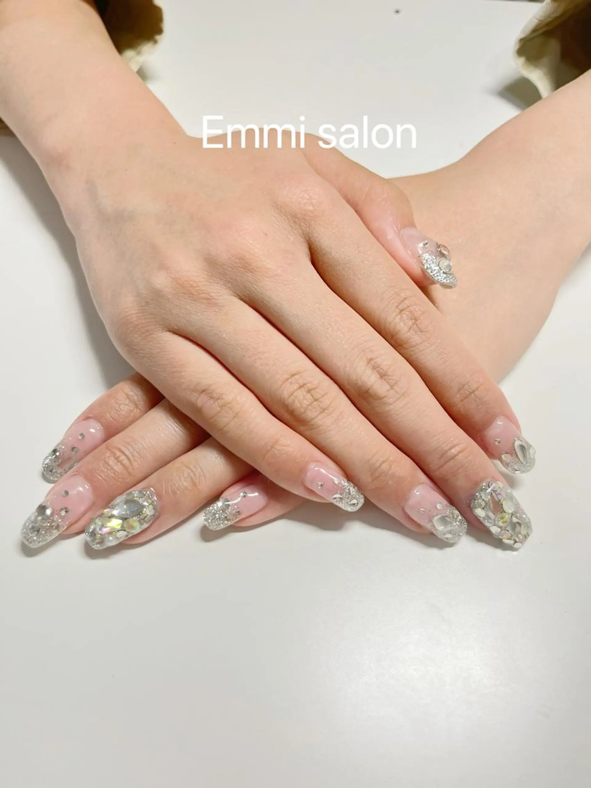 ネイル ストーンネイル emmi      salon所属・Emmi salonのネイルデザイン