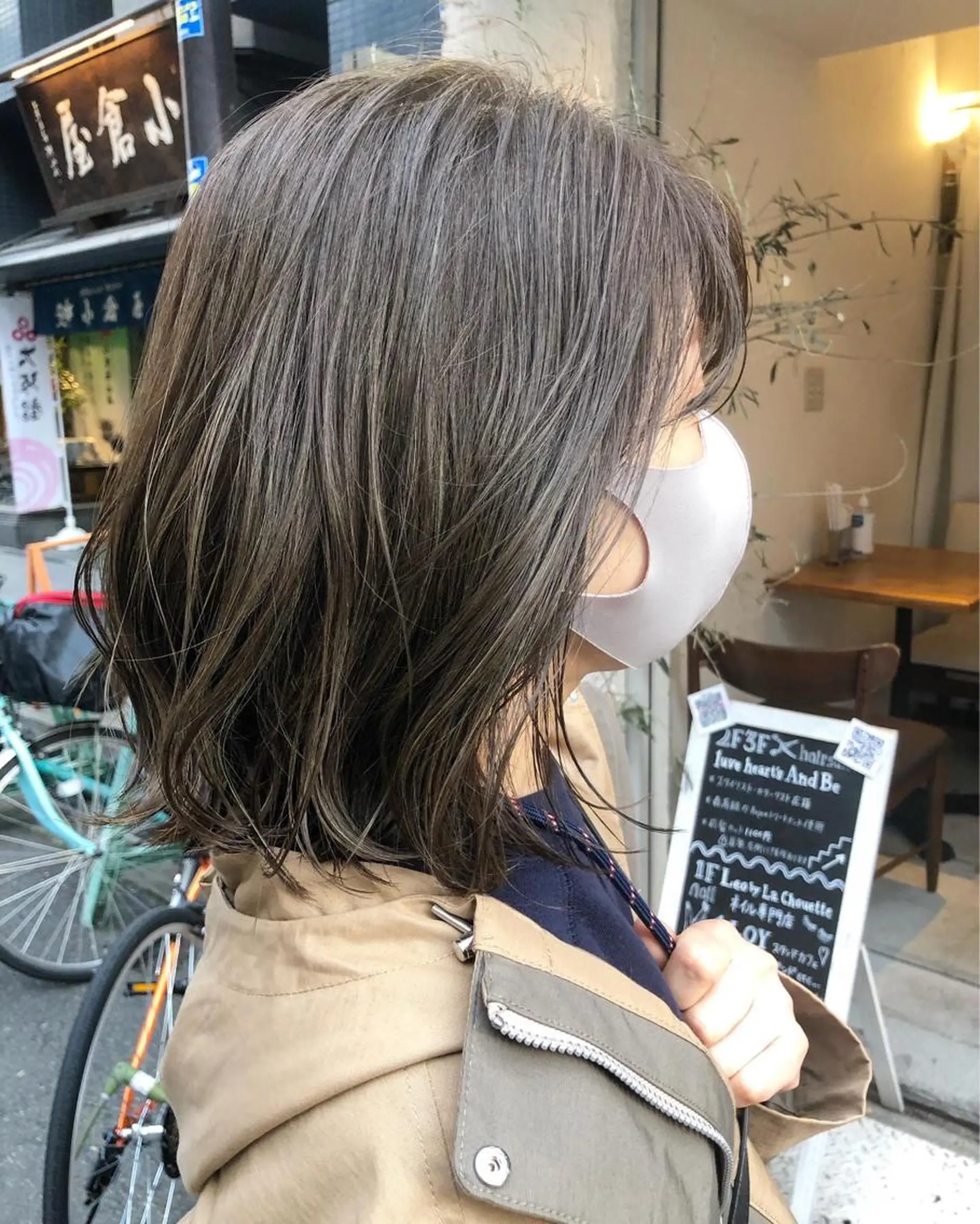 ショート カラー グレージュ luve heart's And Be  minamisemba所属・脇坂 佳世の眉毛・アイブロウイメージ