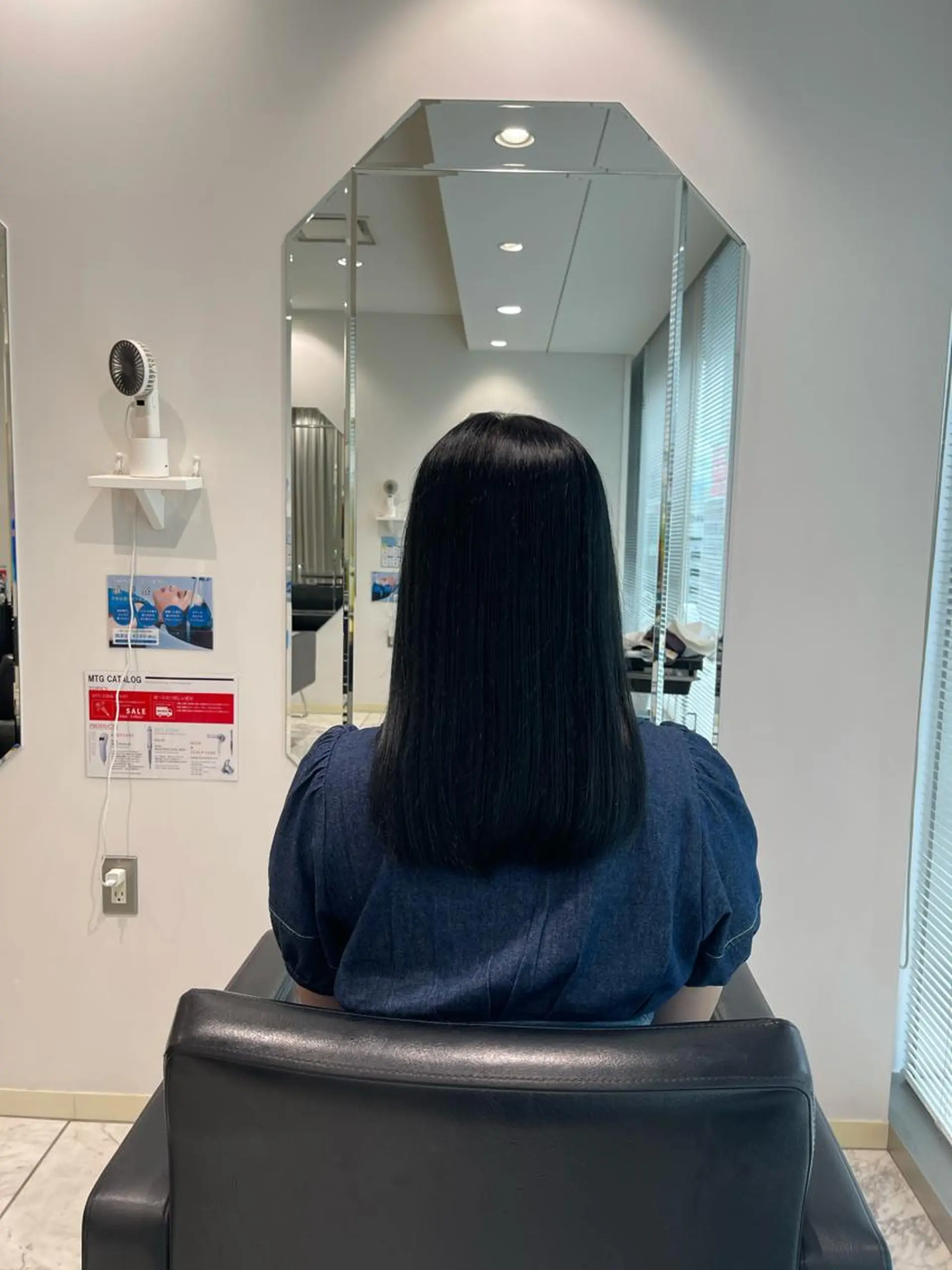 カラー TENSHO ハイトーンレイヤーのヘアスタイル