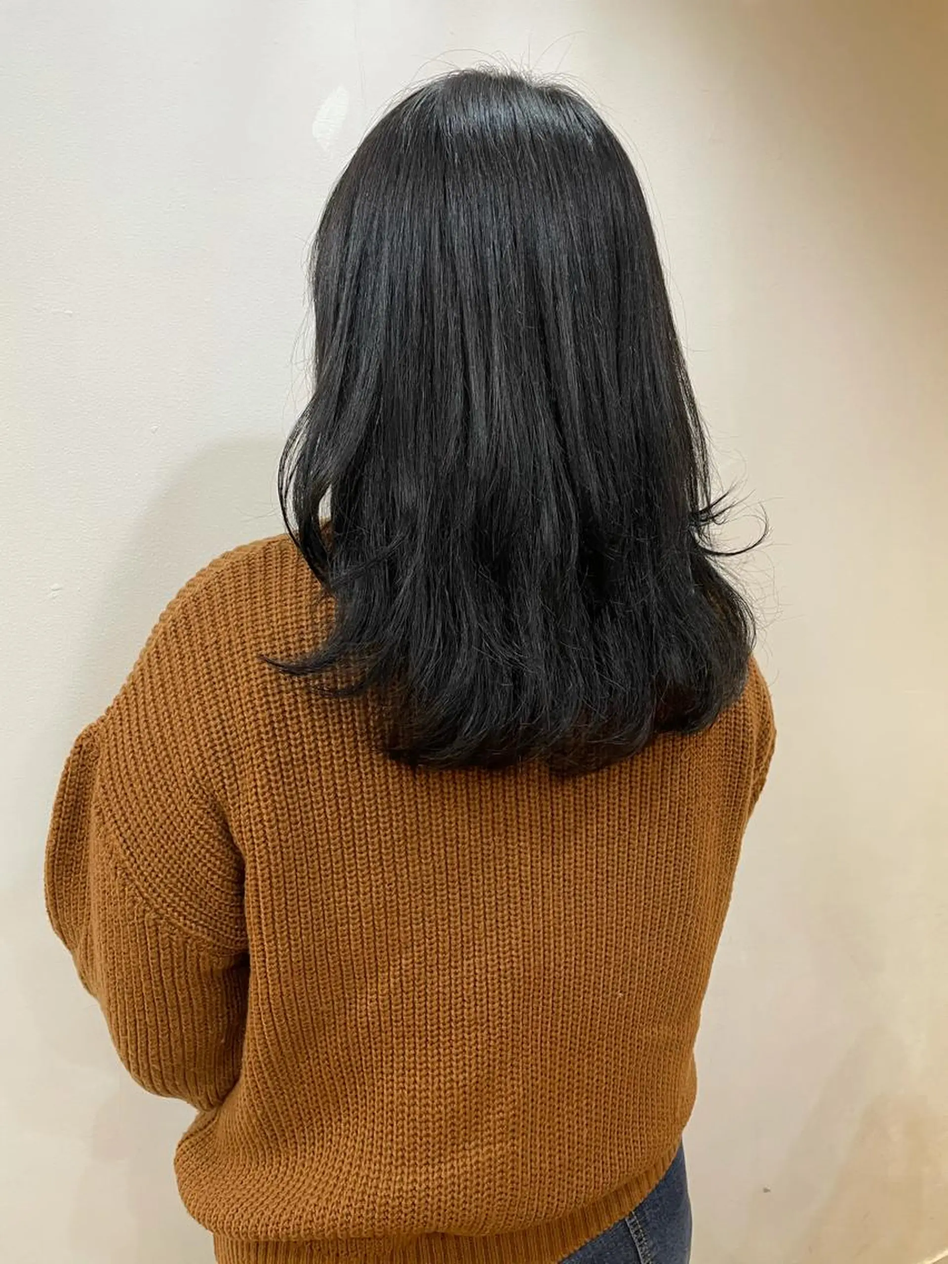 セミロング カラー あずまぐち めぐみのヘアスタイル