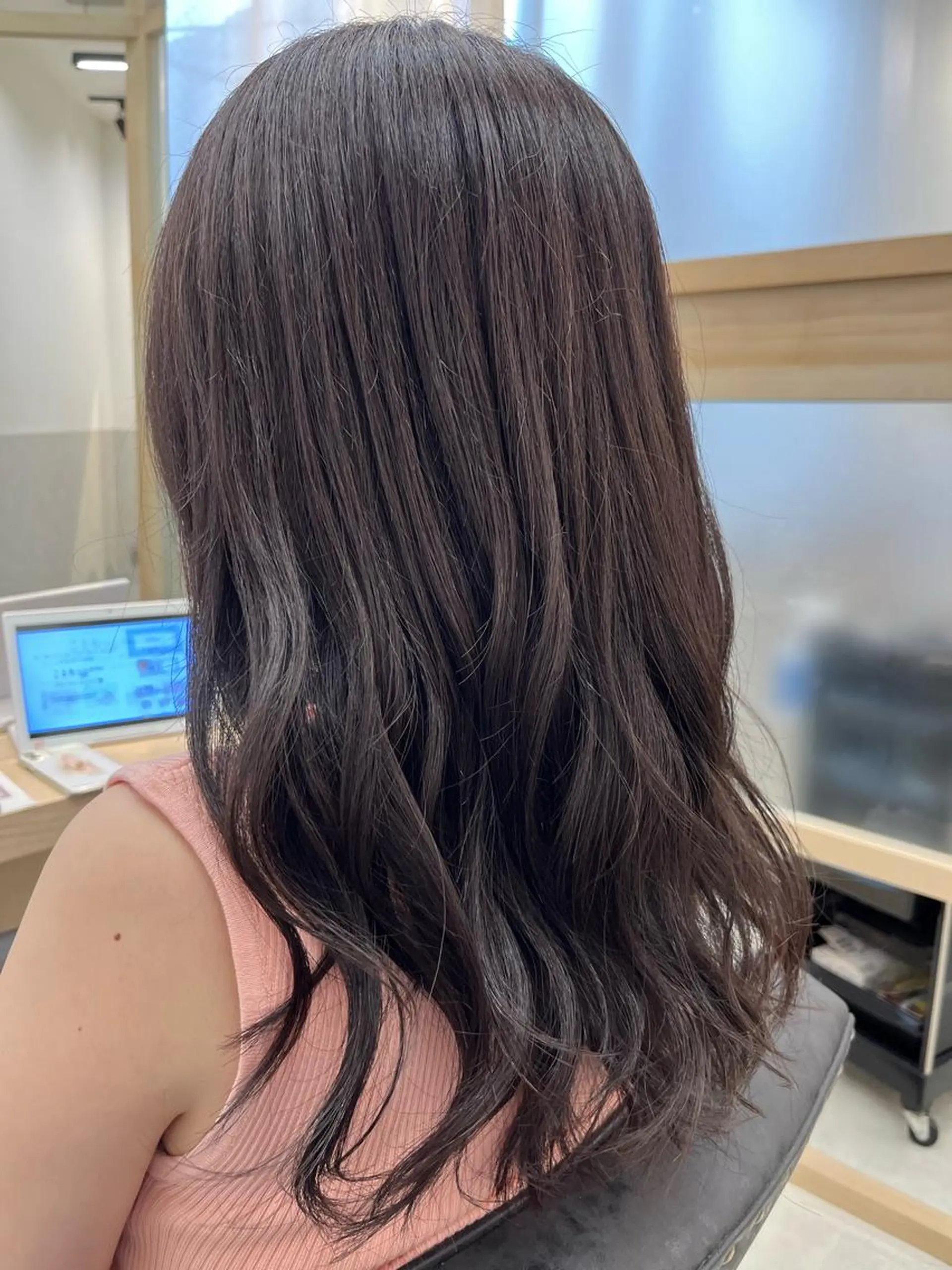 ロング カラー カット ヘアカラー トリートメント 比嘉 黎花のヘアスタイル