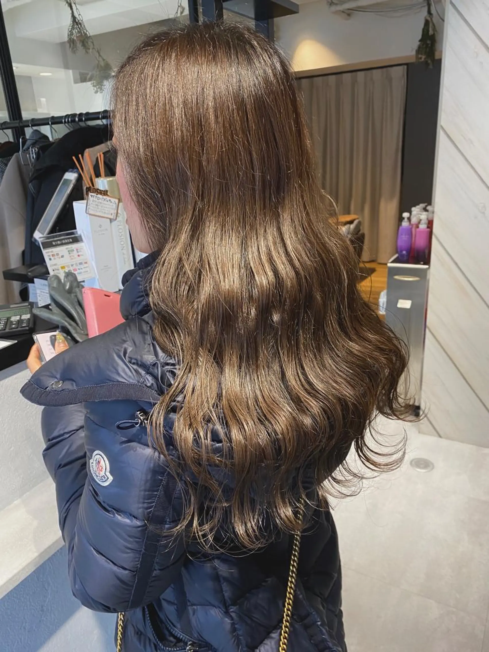 ロング カラー ベージュ指名No1 加賀詩織のヘアスタイル