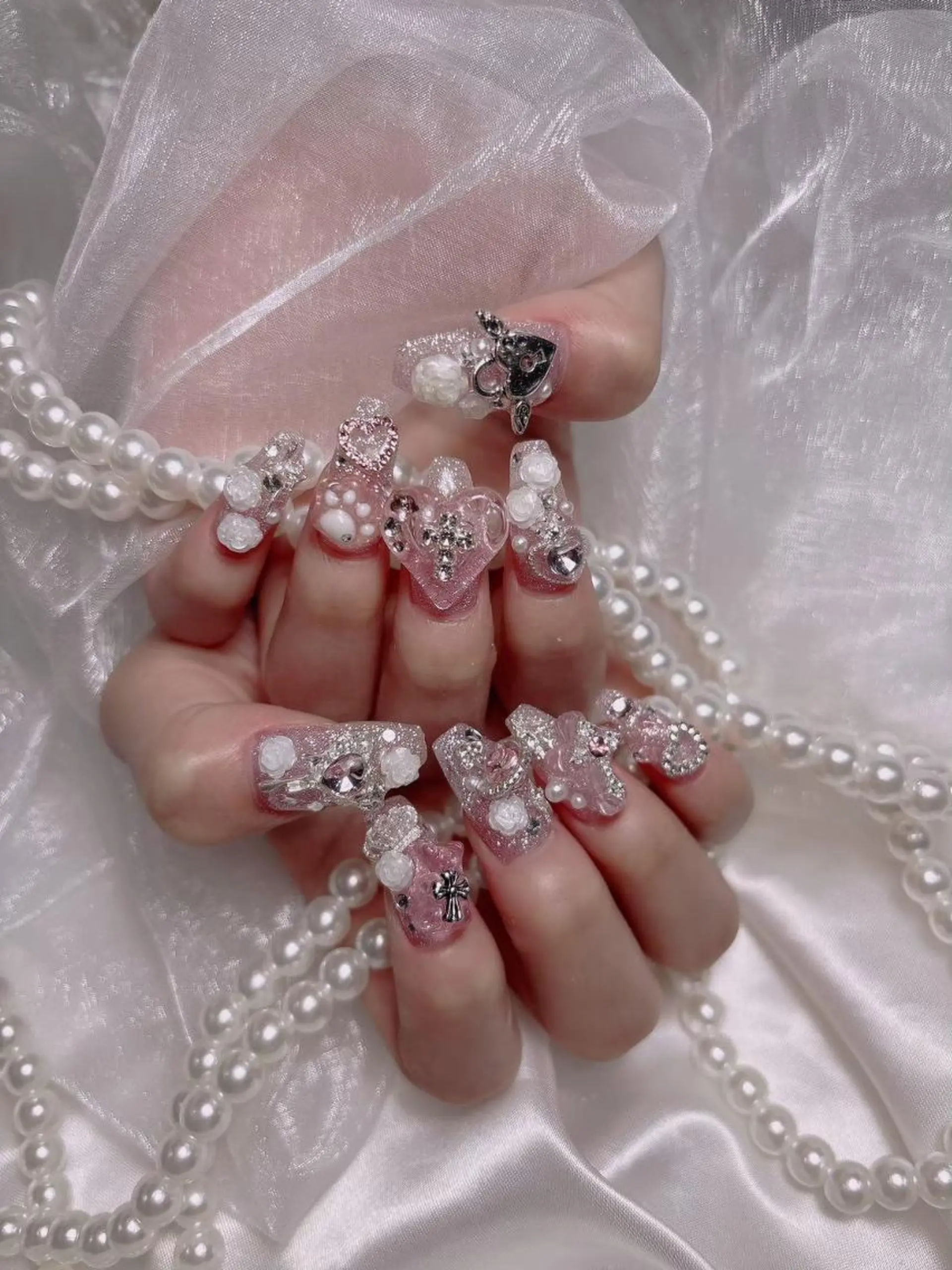 ネイル emu 心斎橋 k.oのネイルデザイン