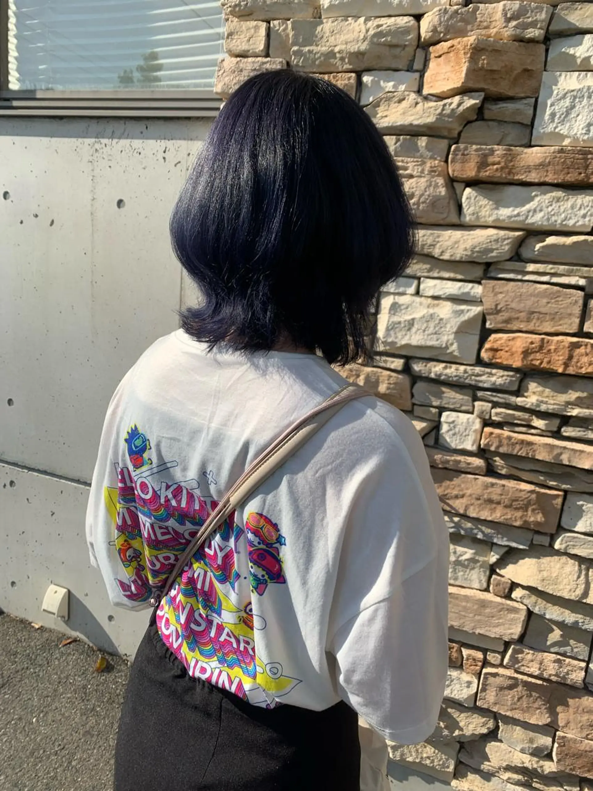 ミディアム ワタナベ アオイのヘアスタイル