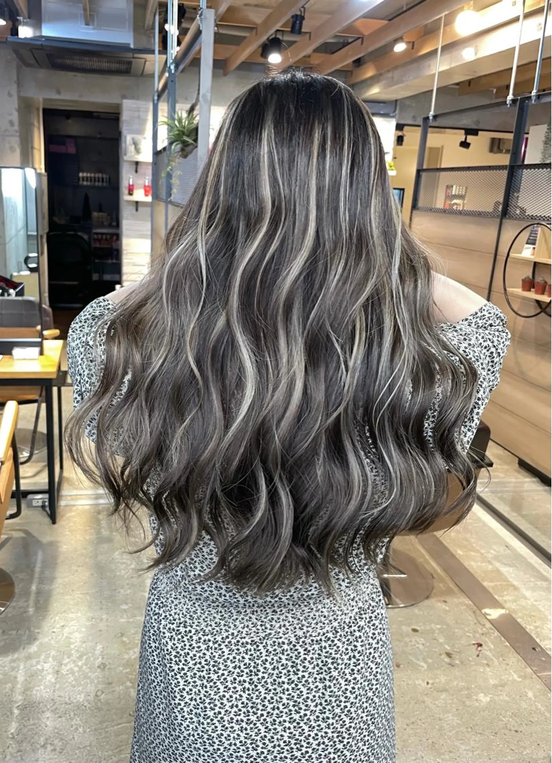 ロング カラー ヘアカラー トリートメント 新宿/韓国風レイヤー 髪質改善/ジャッキーのヘアスタイル