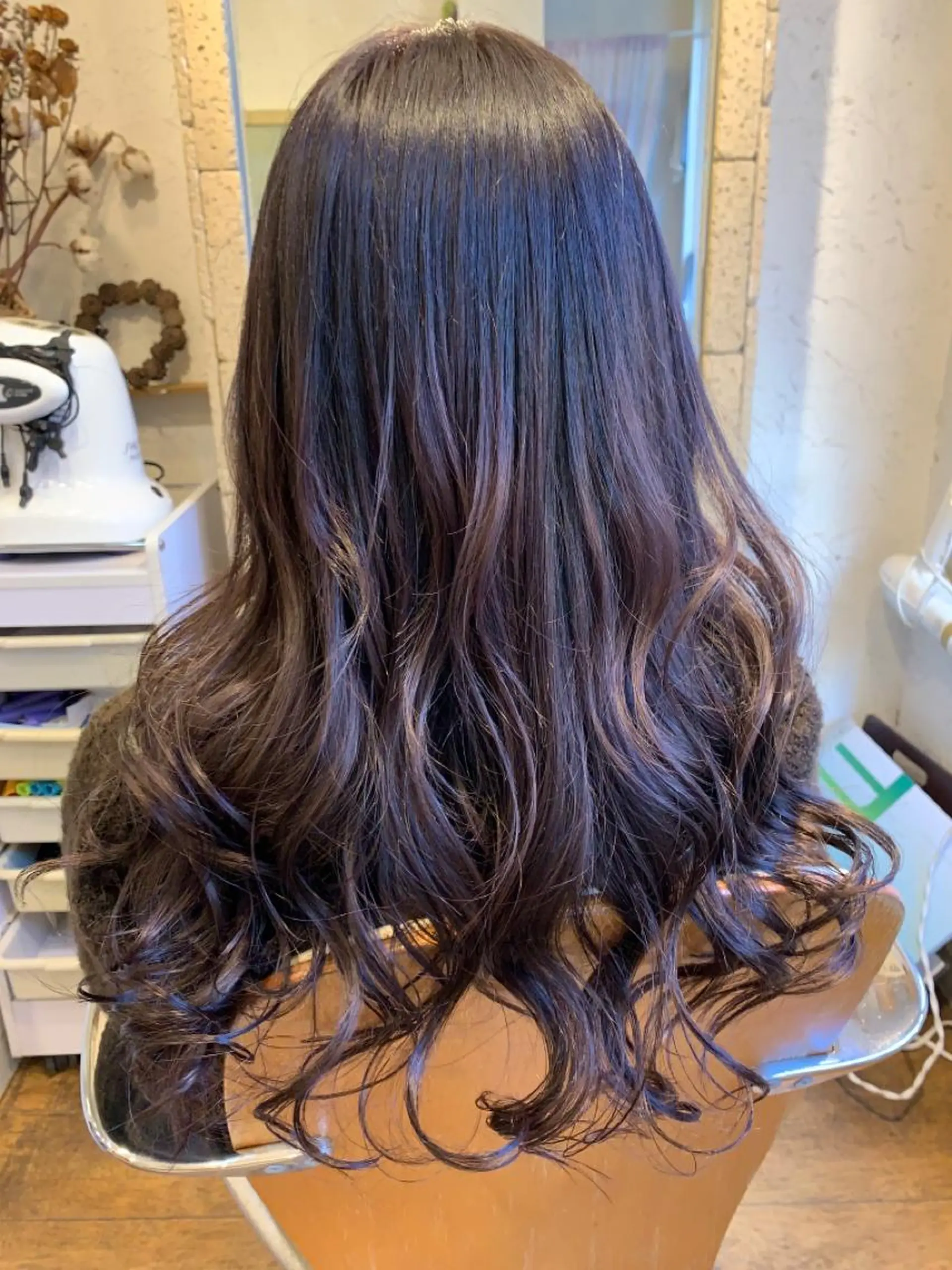 ロング カラー パープルカラー カット ヘアカラー トリートメント micca下北沢所属・katsuya hiroのヘアスタイル