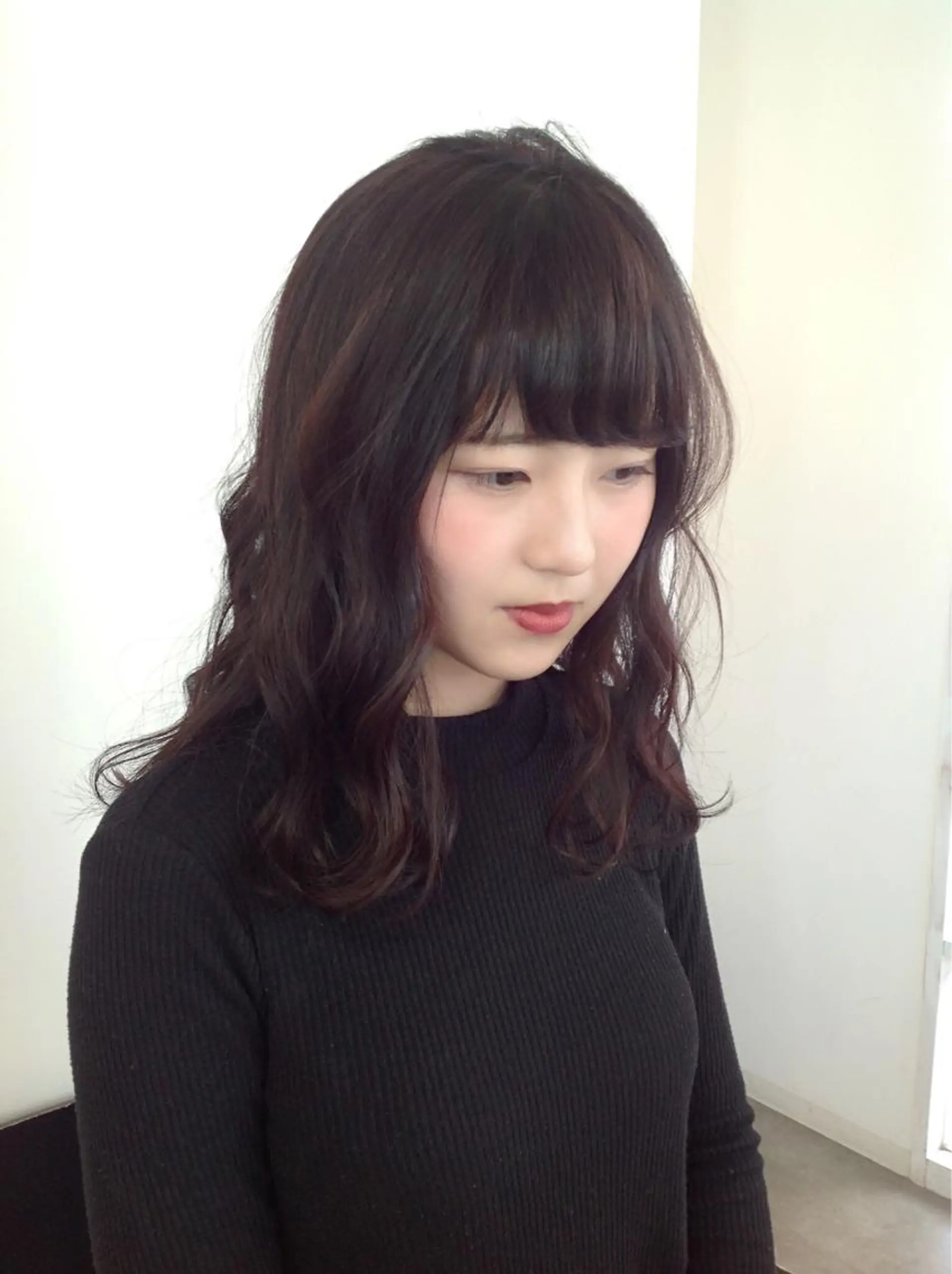 ロング パーマ 小顔カット トリートメント 榎園 由美のヘアスタイル