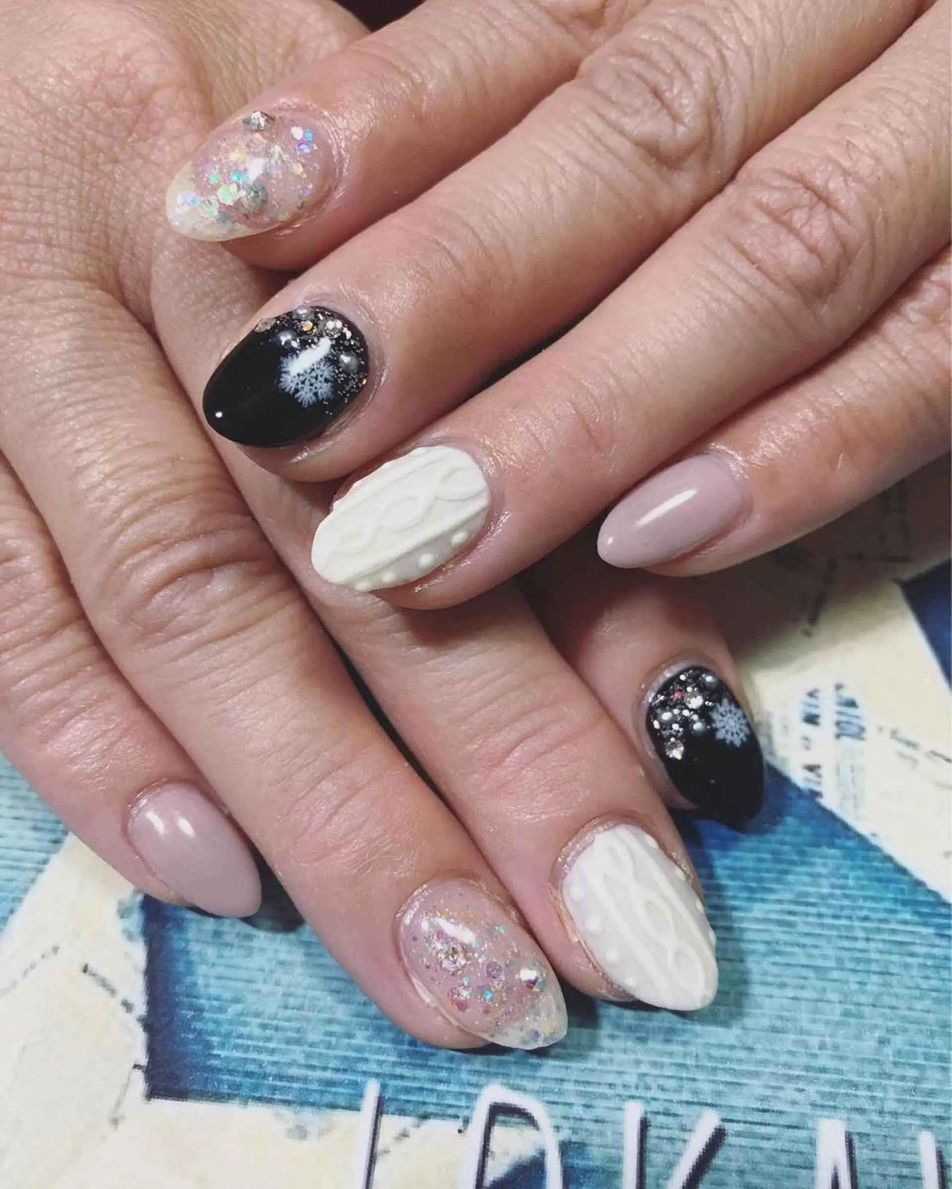 ネイル ハンドネイル フットネイル Lokahi NAILのネイルデザイン
