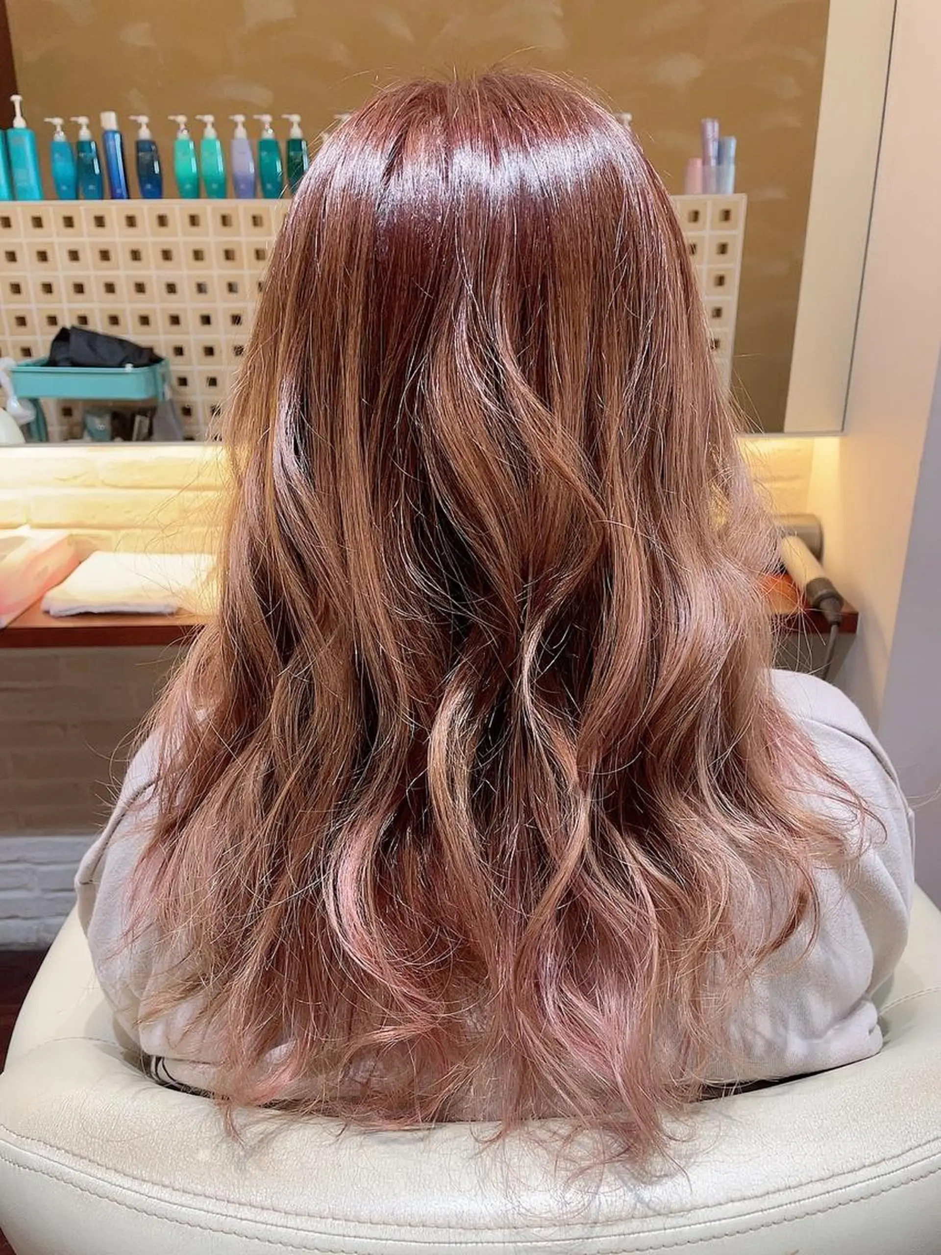 ロング カラー ブラウンカラー ピンクカラー ピンクブラウン CoCooN 店長 さのえみのヘアスタイル