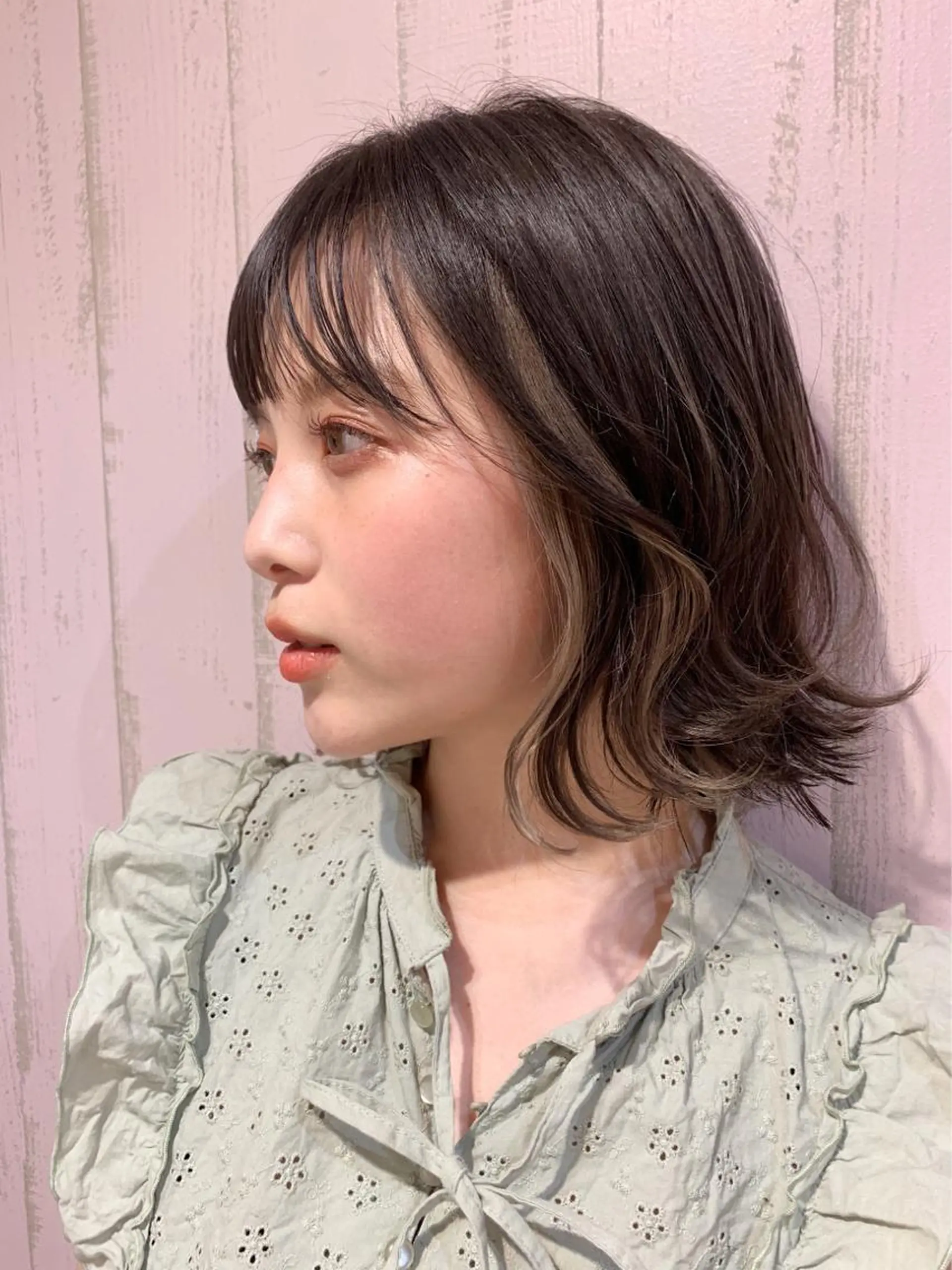 ミディアム カラー グレージュ インナーカラー ミルクティーグレージュ ボブ くびれヘア 髪質改善カラー☆ ヘアアレンジmiyuのヘアスタイル