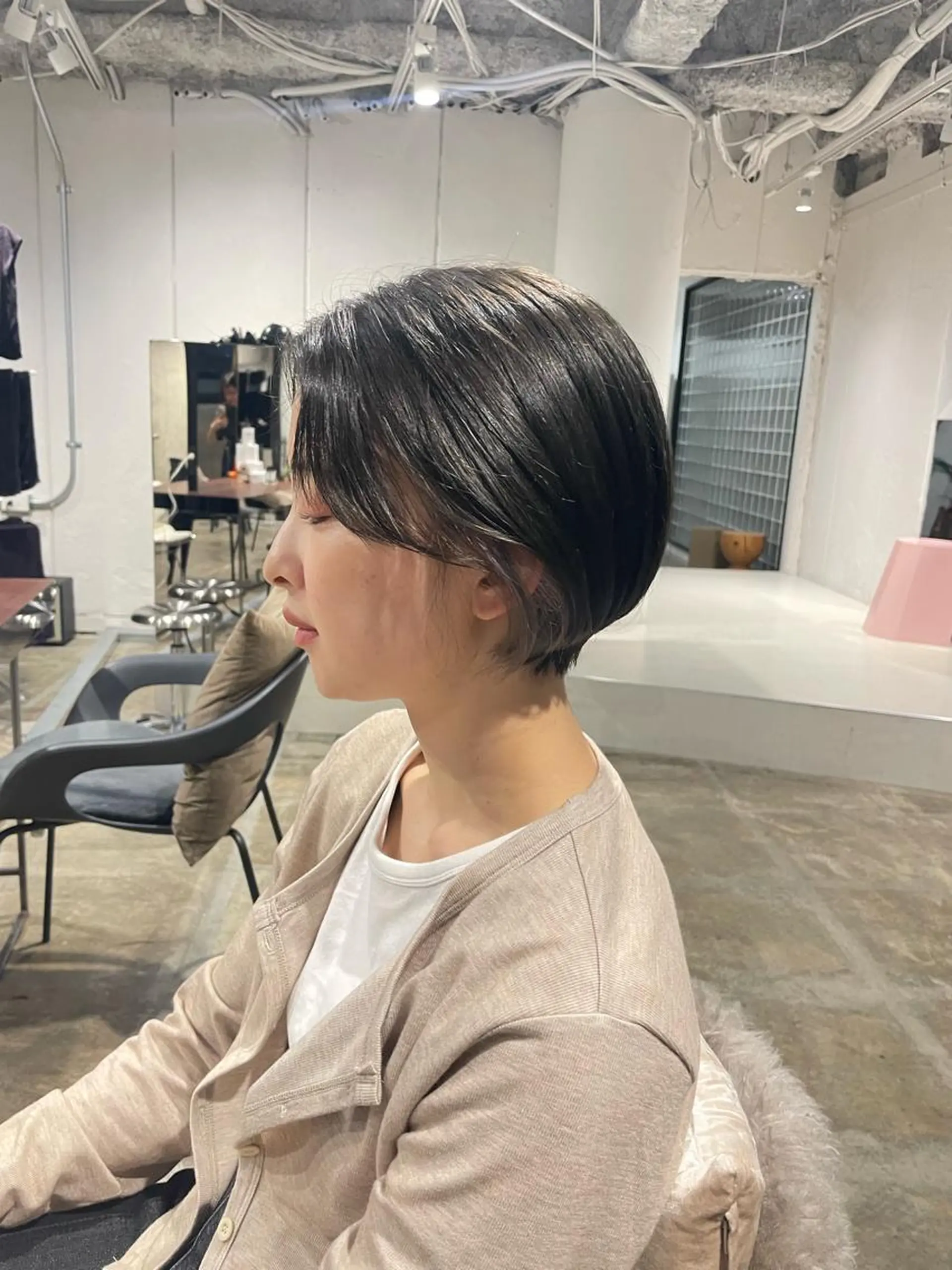 ショート カラー 丸みショート シルバー ショートヘア 梅田美容室/レイヤー カット/ナナミ🎞のヘアスタイル