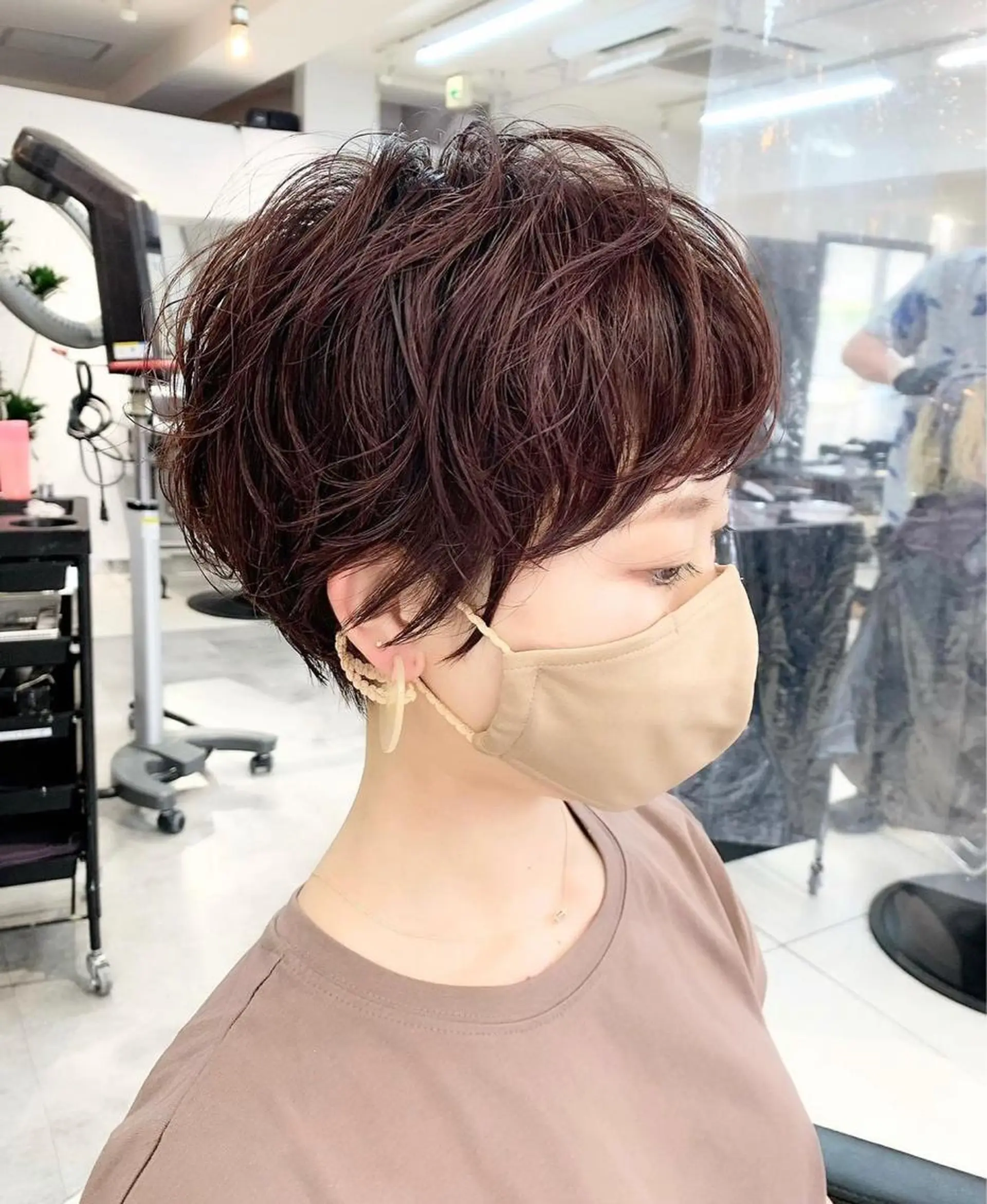 ショート カラー 顔まわり/ボブウルフ 🤍愛唯(めい)のヘアスタイル