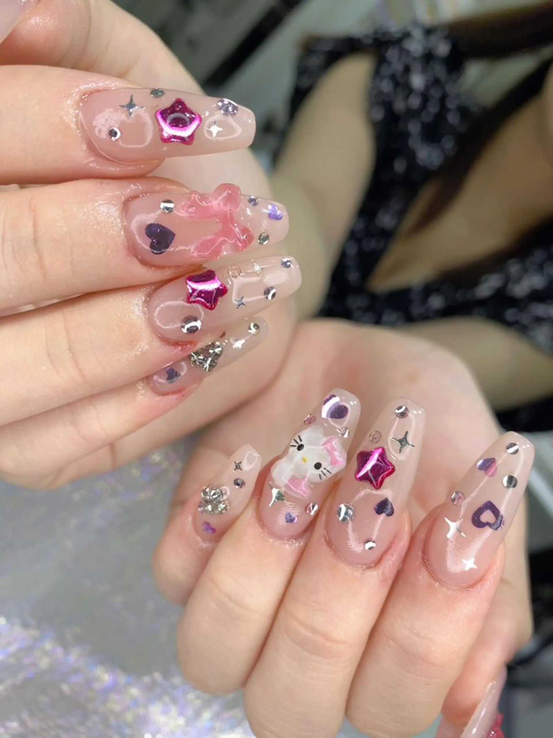 ネイル アートネイル 長さ出し ネイルチップ Queens PUPUのネイルデザイン