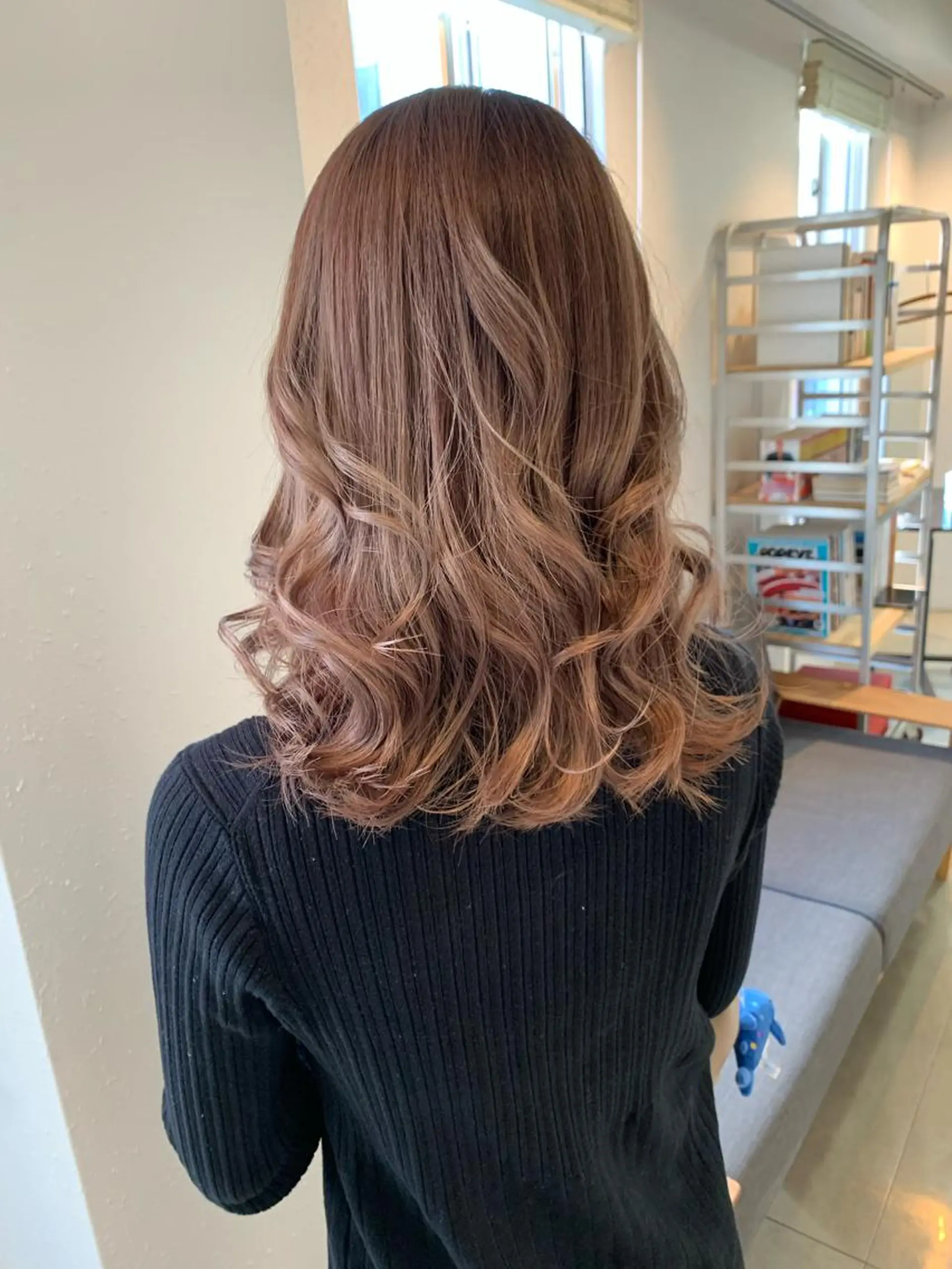 セミロング カラー 船津武俊 フナツタケトシのヘアスタイル