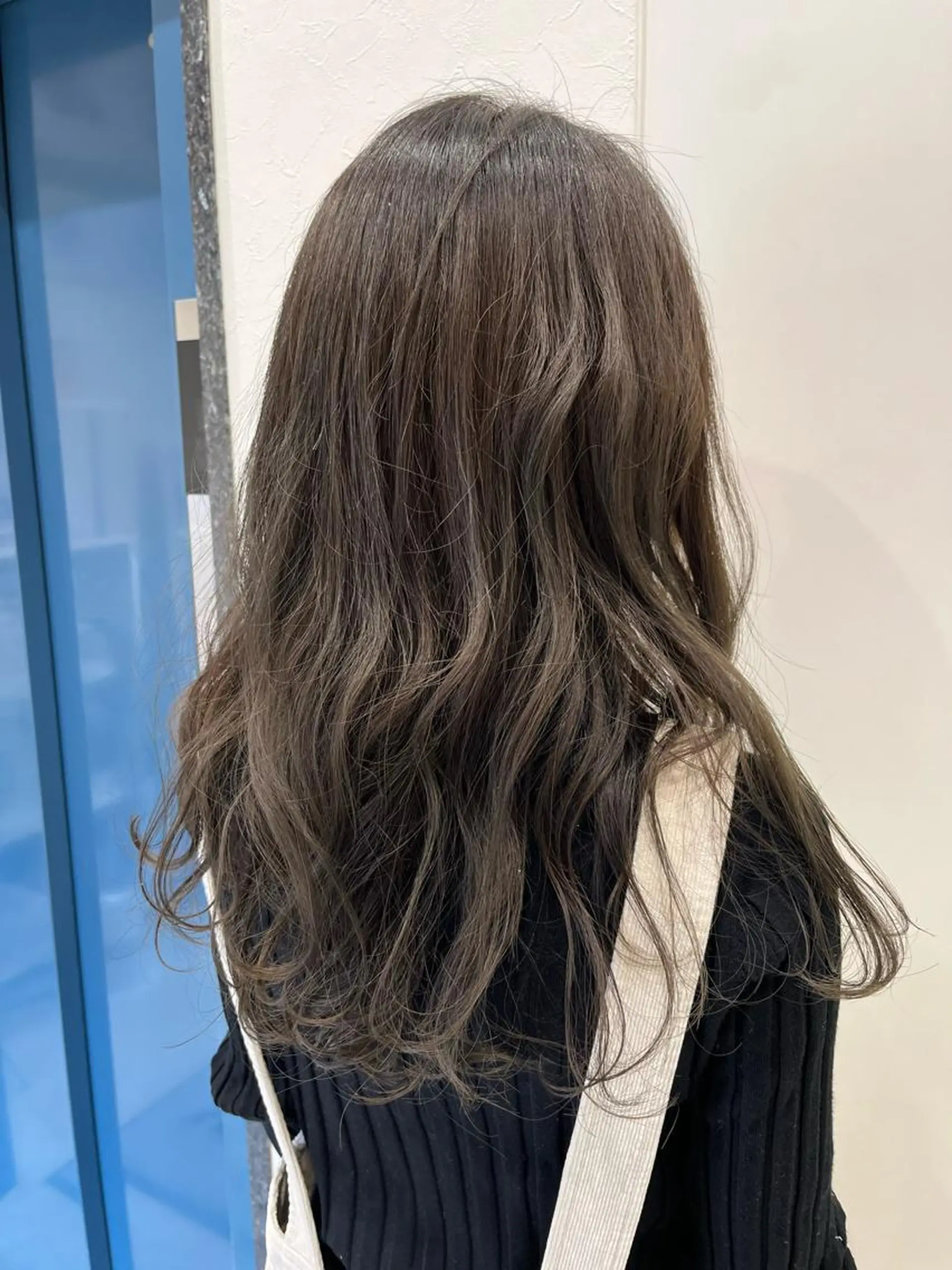 ロング カラー アッシュ グラデーションカラー オリーブアッシュ ヘアカラー hair  Freak所属・山森 大地のヘアスタイル