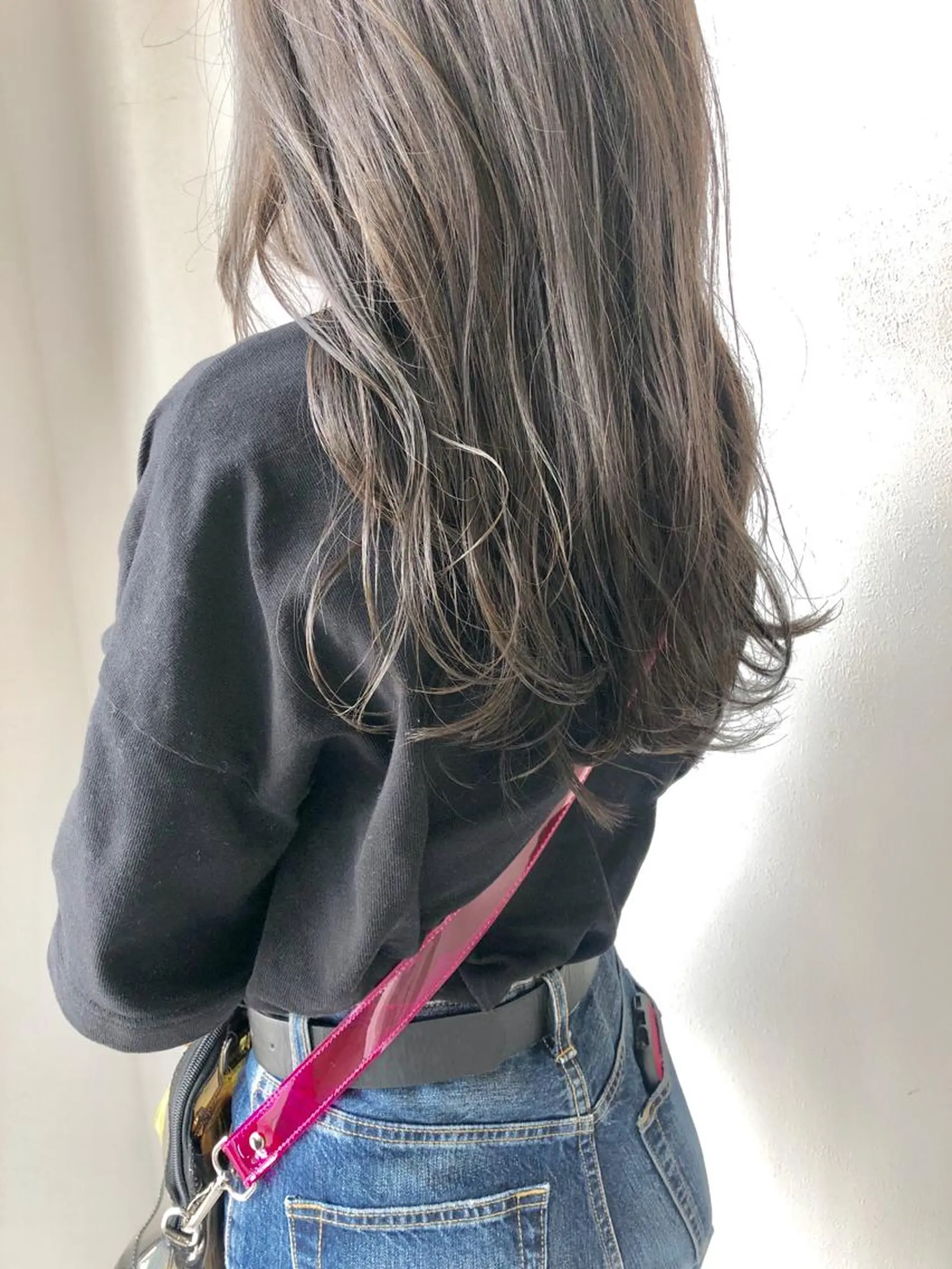 ロング カラー 透明感カラー イルミナカラー カット ヘアカラー トリートメント 岩田 萌那のヘアスタイル