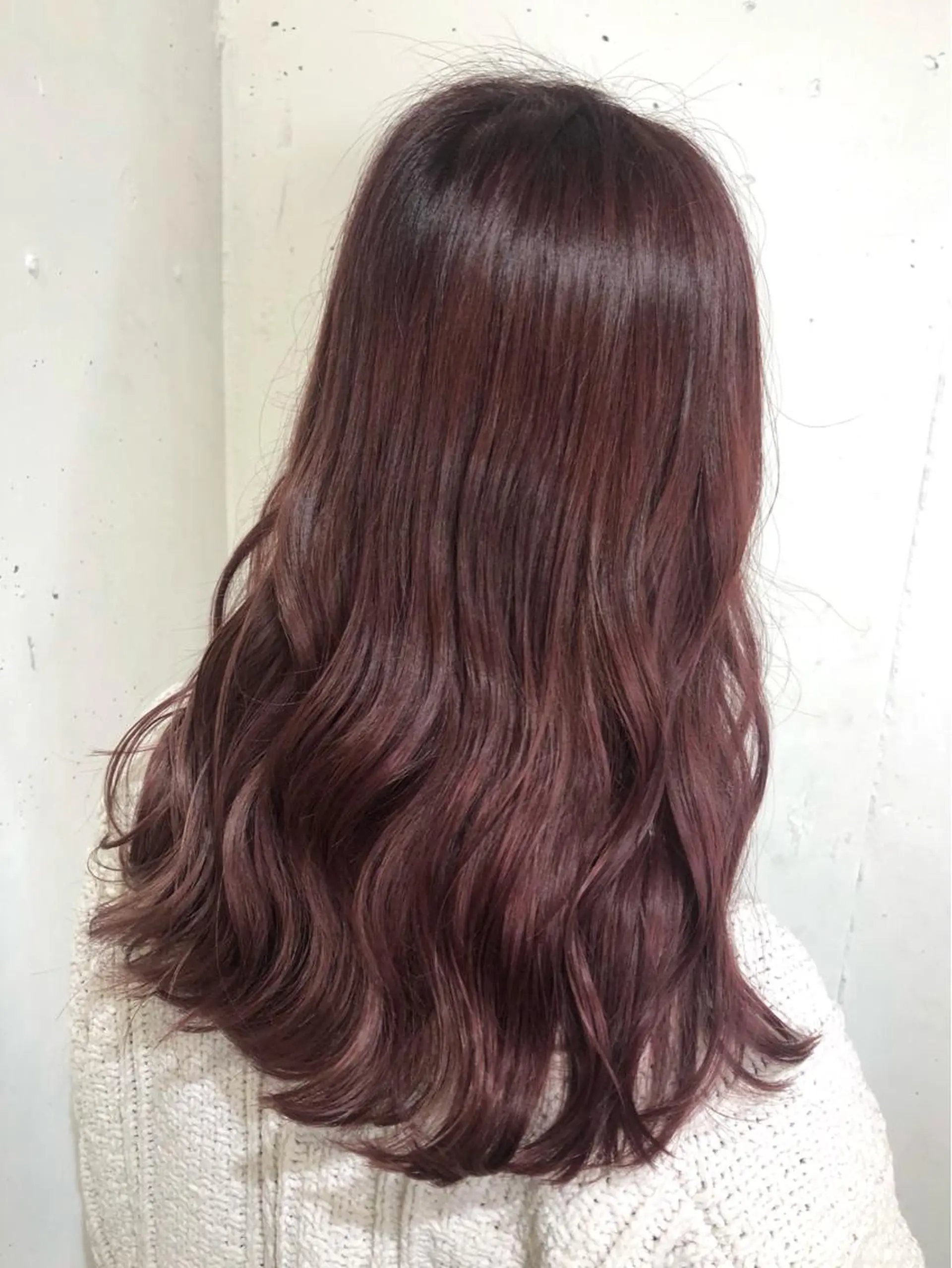 ロング カラー パーマ ヘアアレンジ 八巻 晴香のヘアスタイル