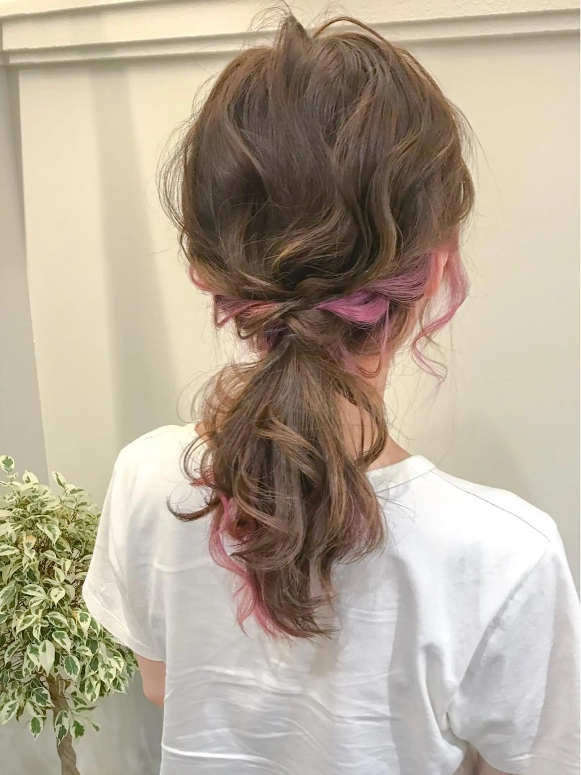 セミロング カラー ヘアアレンジ 伊藤 裕貴のヘアスタイル