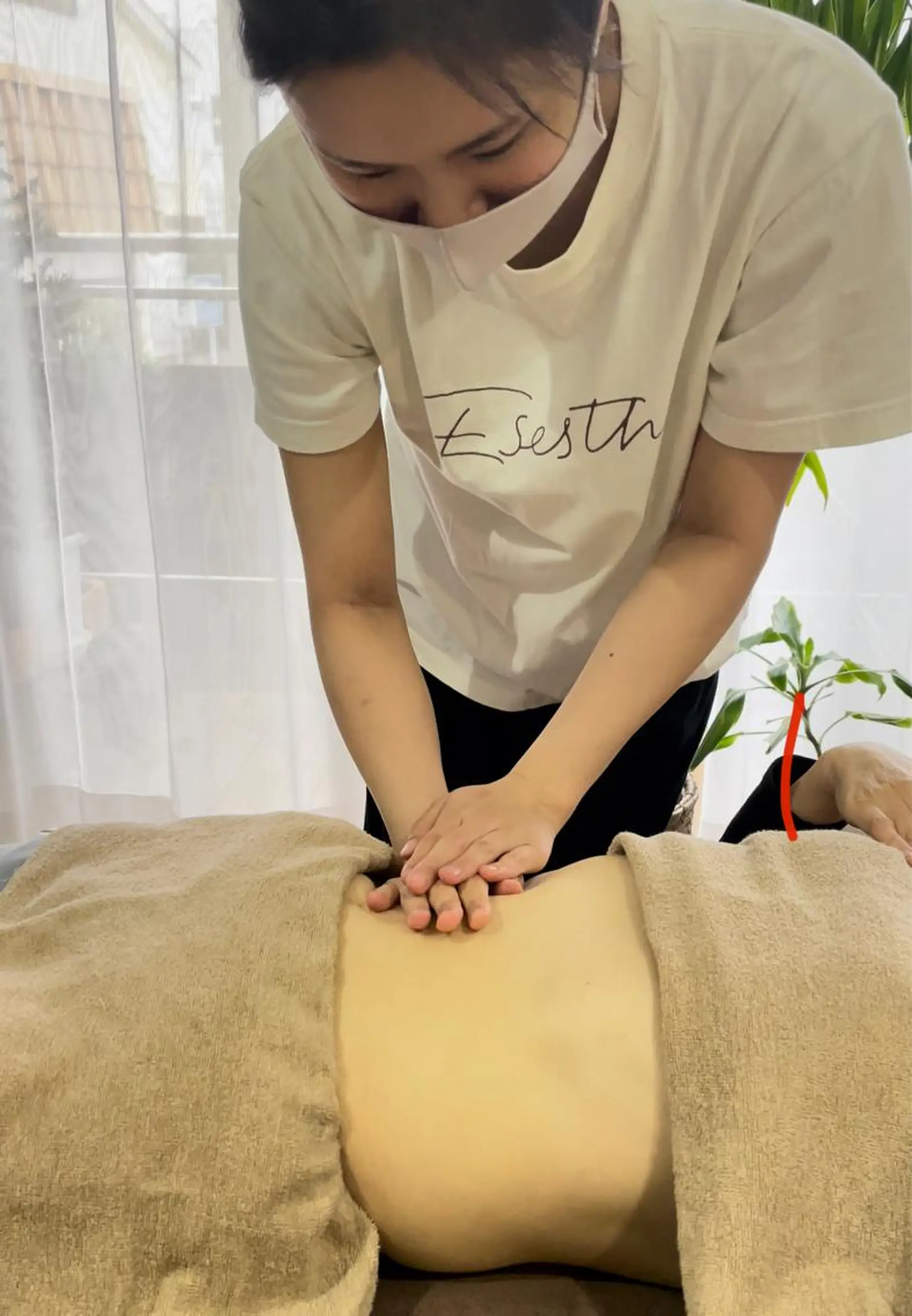 エステ リラク ES esthetiquesalon所属・Mano Amikaのエステ・リラクイメージ