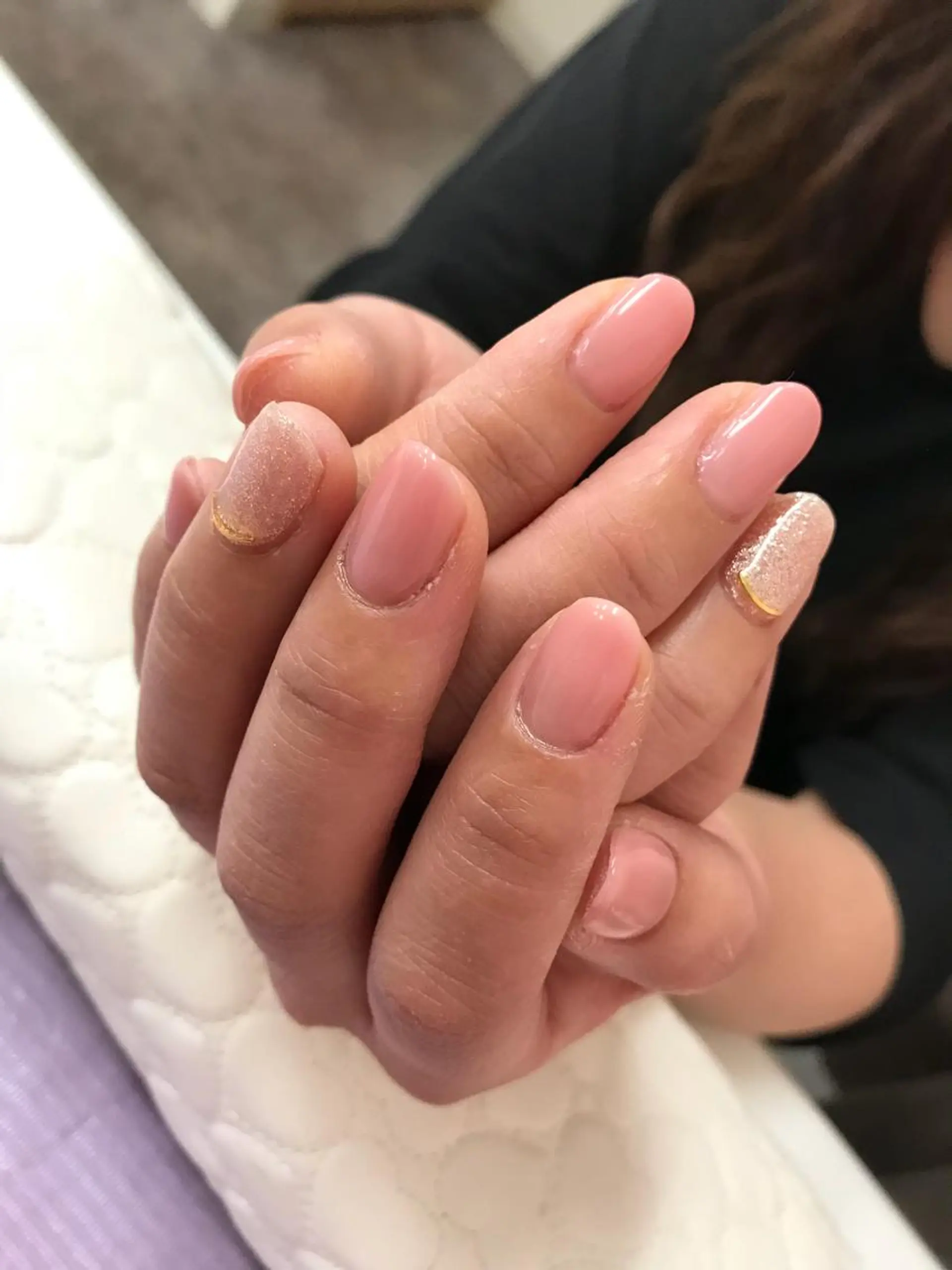 ネイル 指名支持率NO.1 スタイリストのヘアスタイル